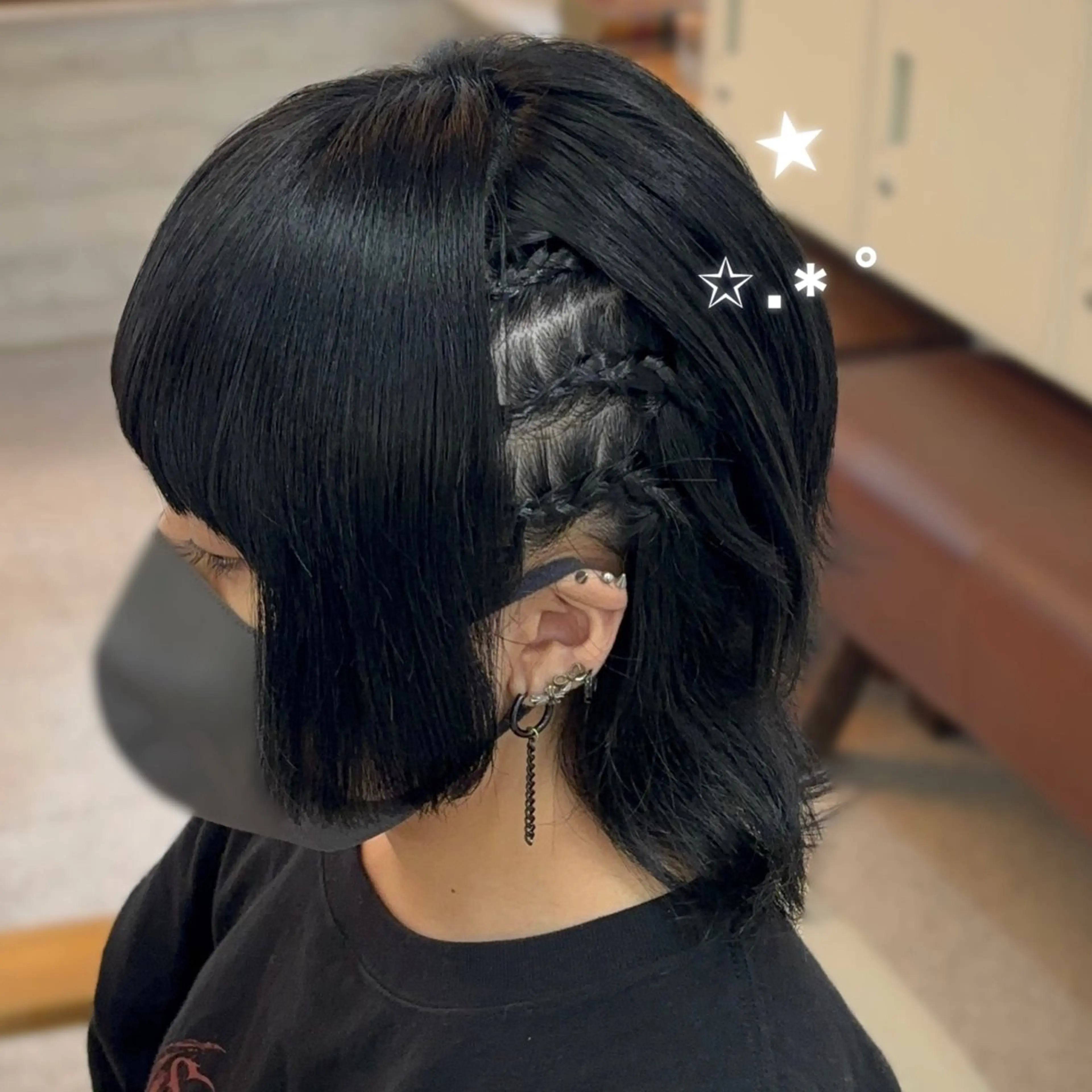 ショート ヘアアレンジ ウルフカット ヘアセット さくら 🌸エクステのヘアスタイル