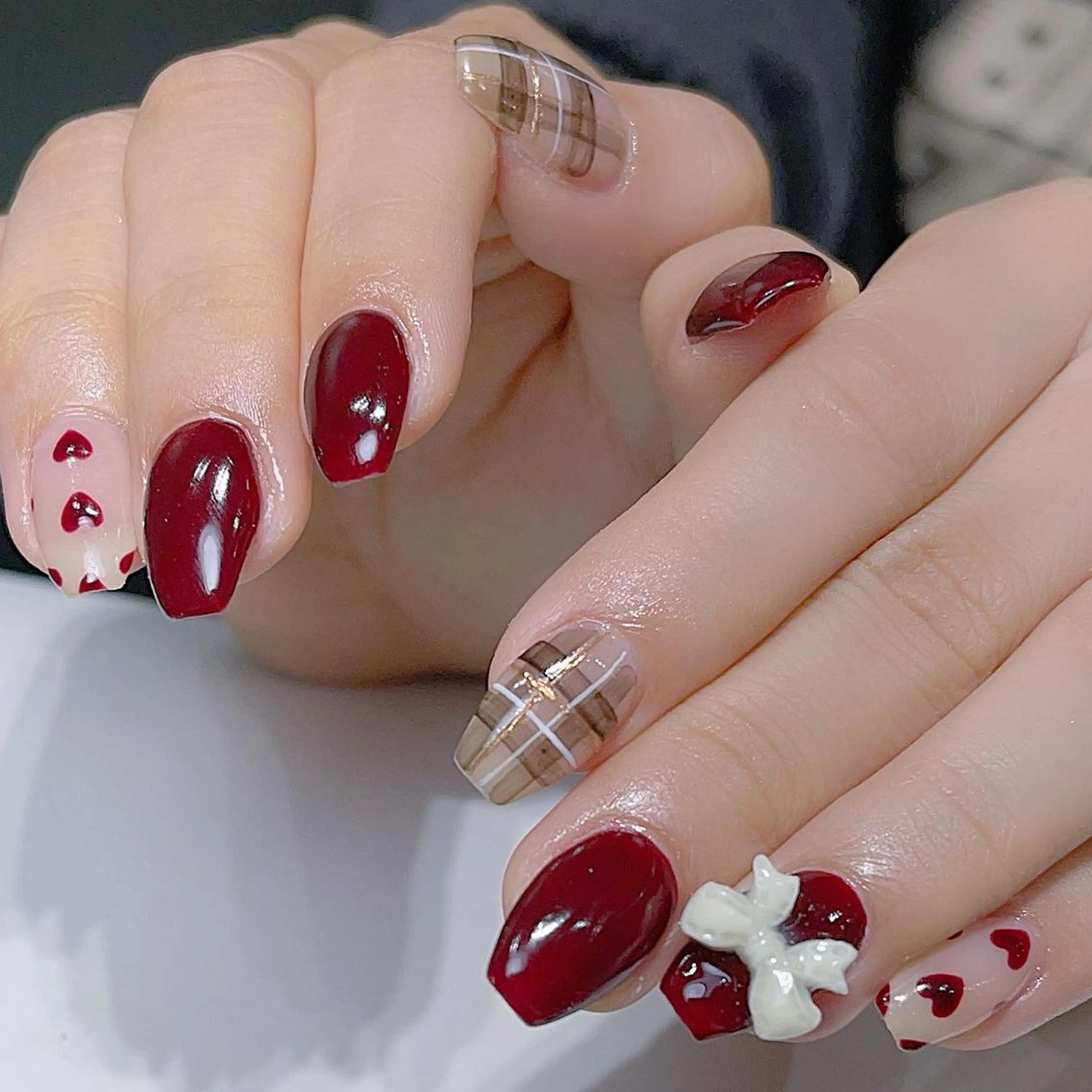 ネイル シンプルネイル Queens マオのネイルデザイン