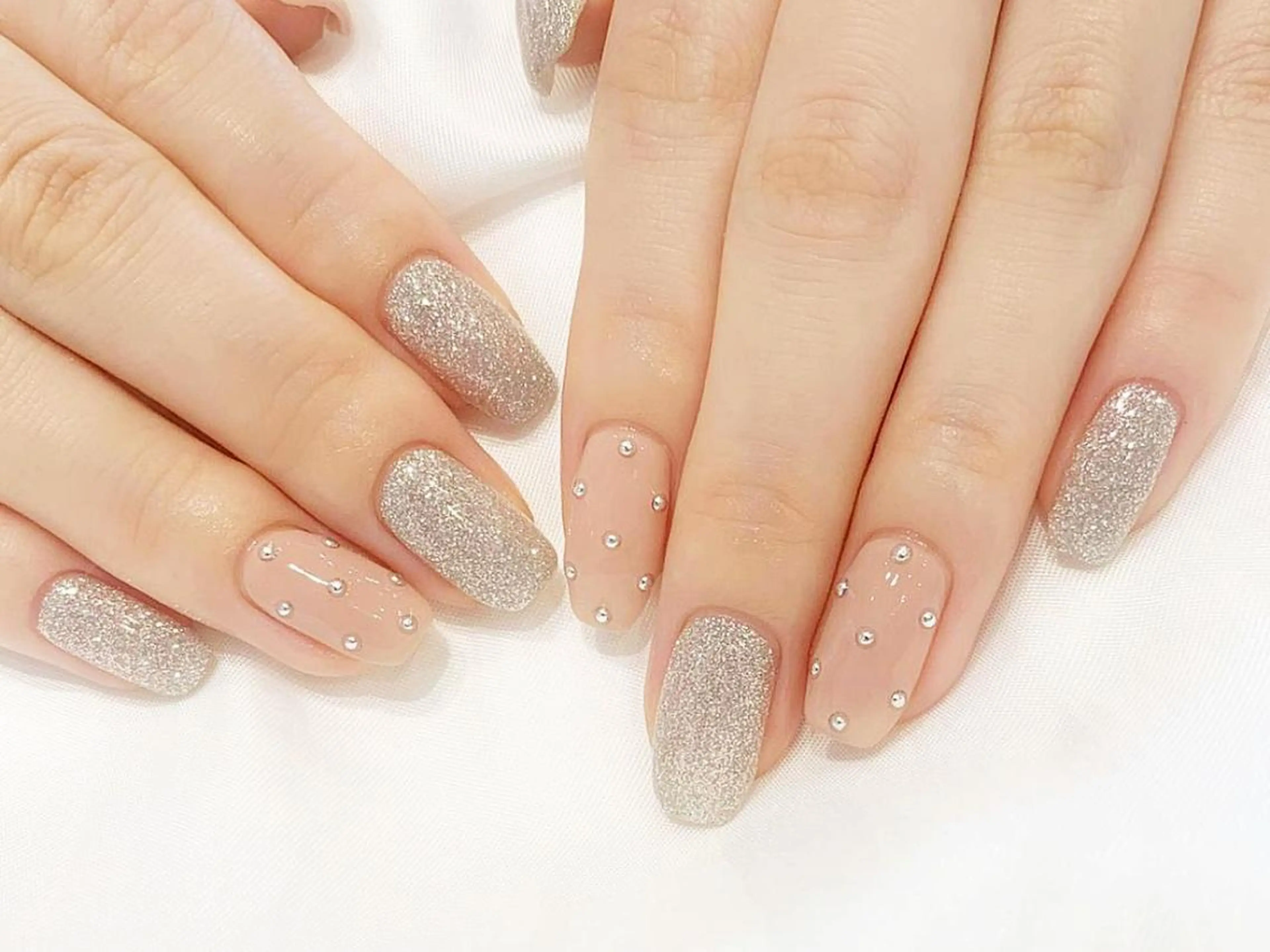 ネイル VIVIAN リサのネイルデザイン