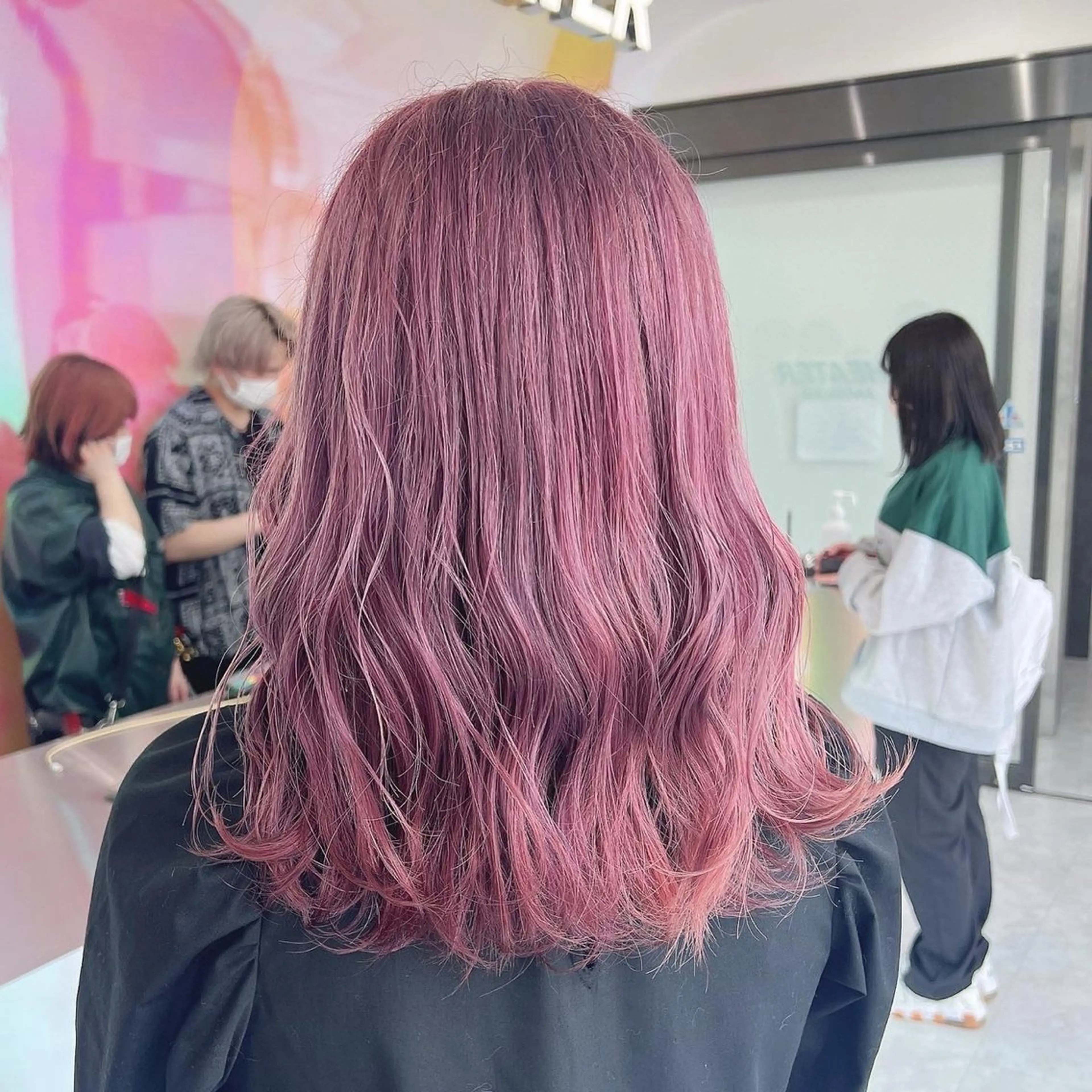 ミディアム カラー パーマ ヘアアレンジ メンズ 🤍透明感カラー🤍 似合わせ🤍AINEのヘアスタイル