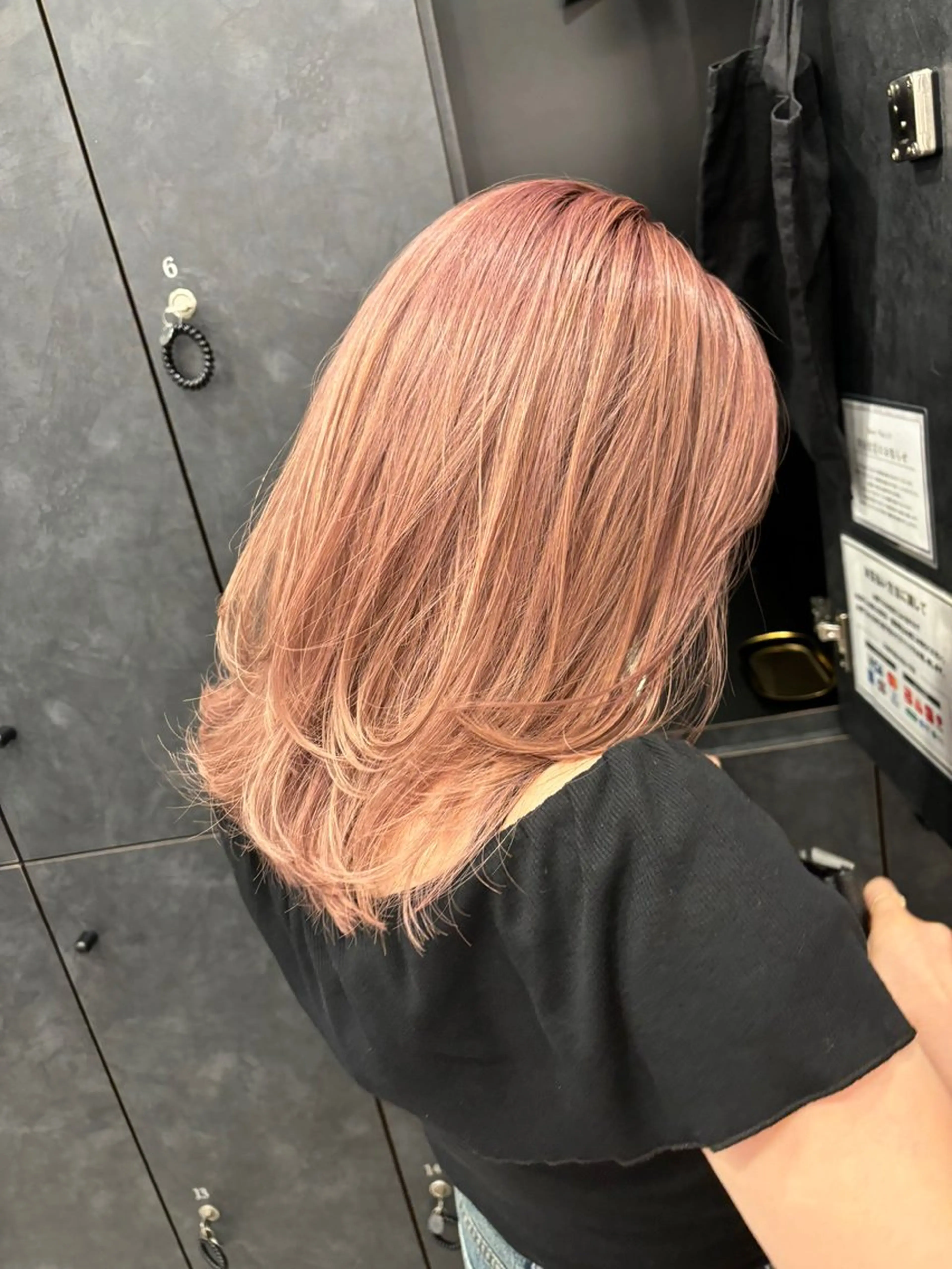 ミディアム カラー カット ヘアカラー トリートメント Viot 銀座 樋口 桃佳のヘアスタイル