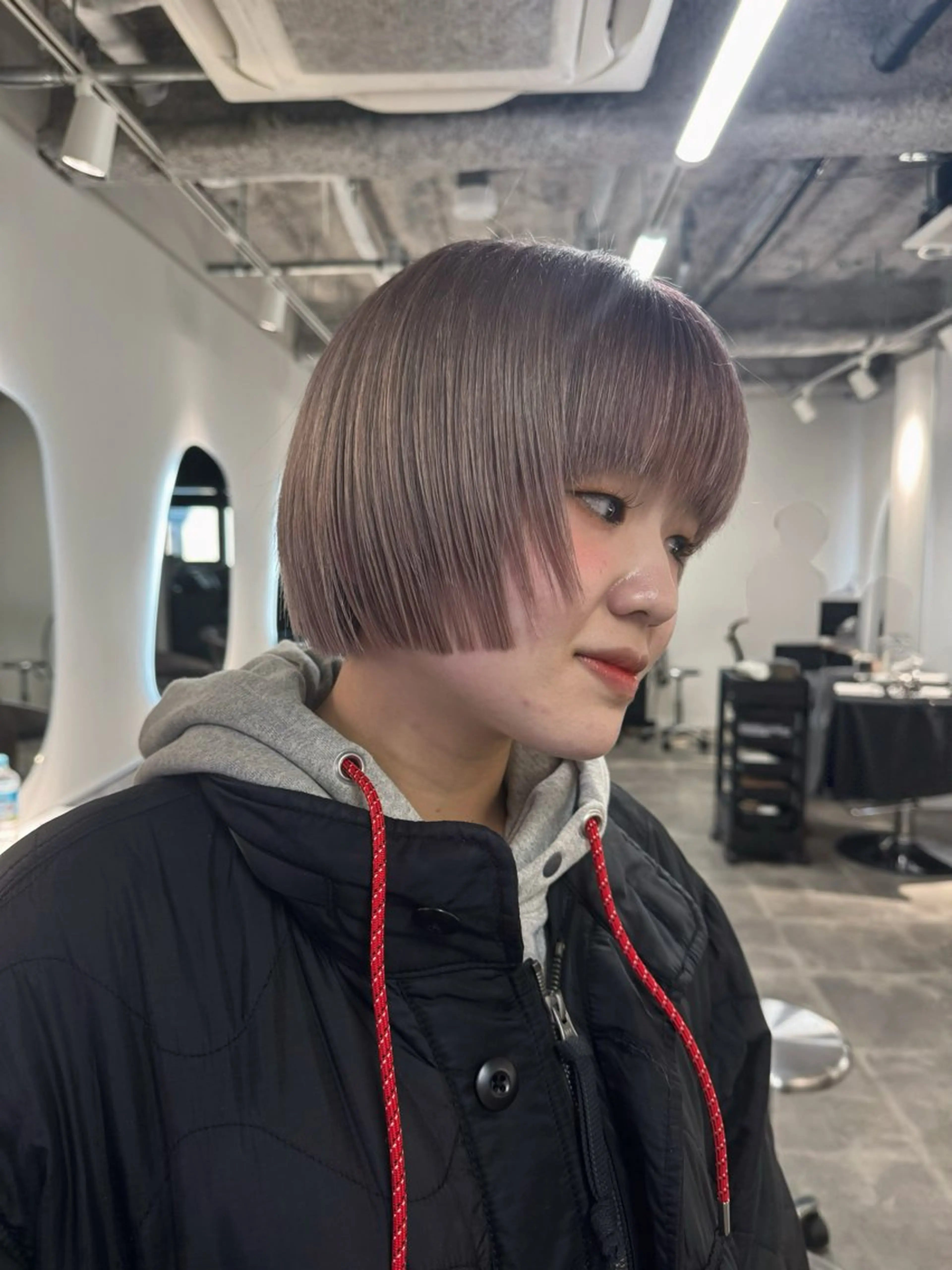 ショート カラー カット ヘアカラー トリートメント 新宿/髪質改善/ レイヤー/サカキのヘアスタイル