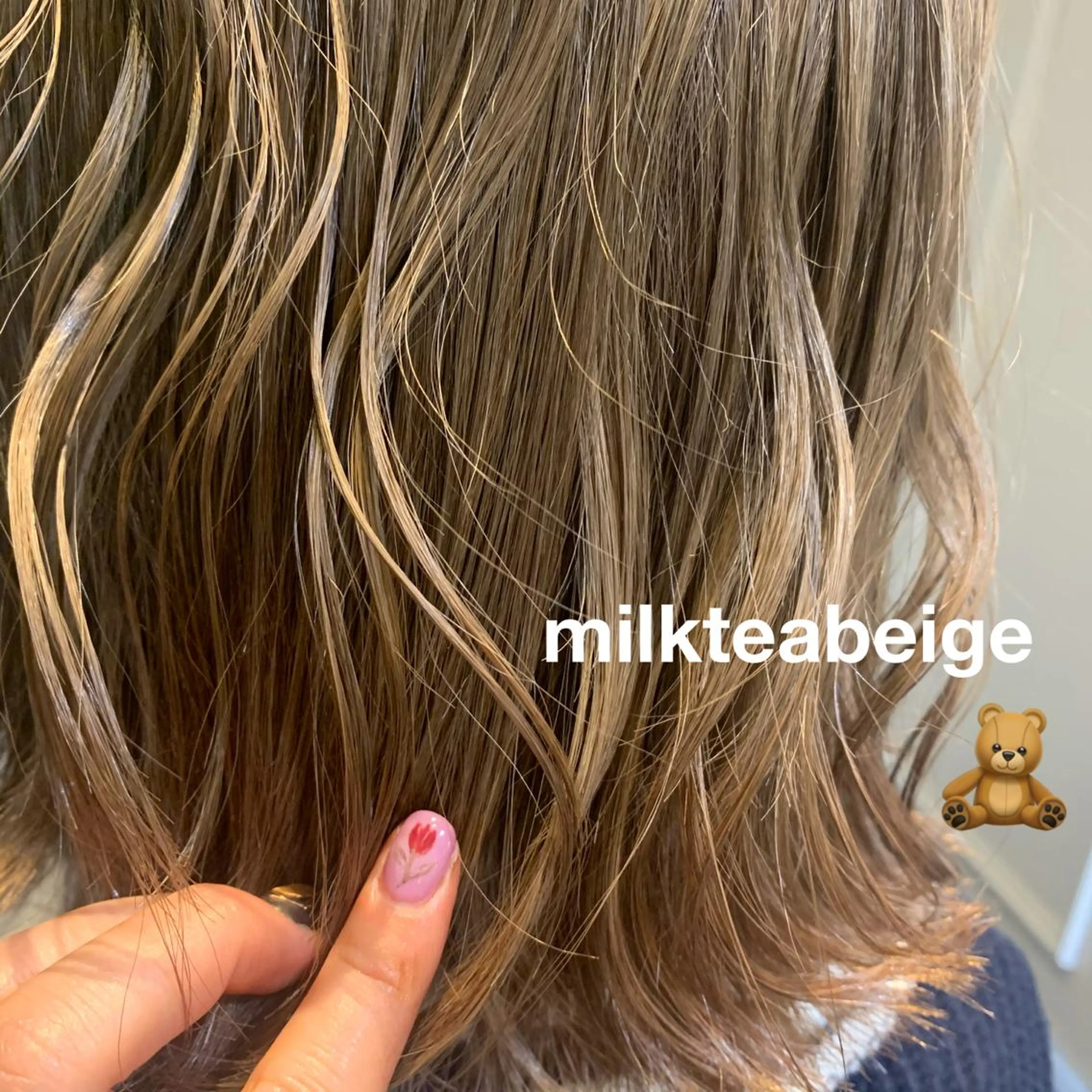 セミロング カラー ヘアアレンジ ブリーチ 卒業式のヘアスタイル ヘアカラー ハイトーンピンク🍑 ブリーチ🍑RINAのヘアスタイル