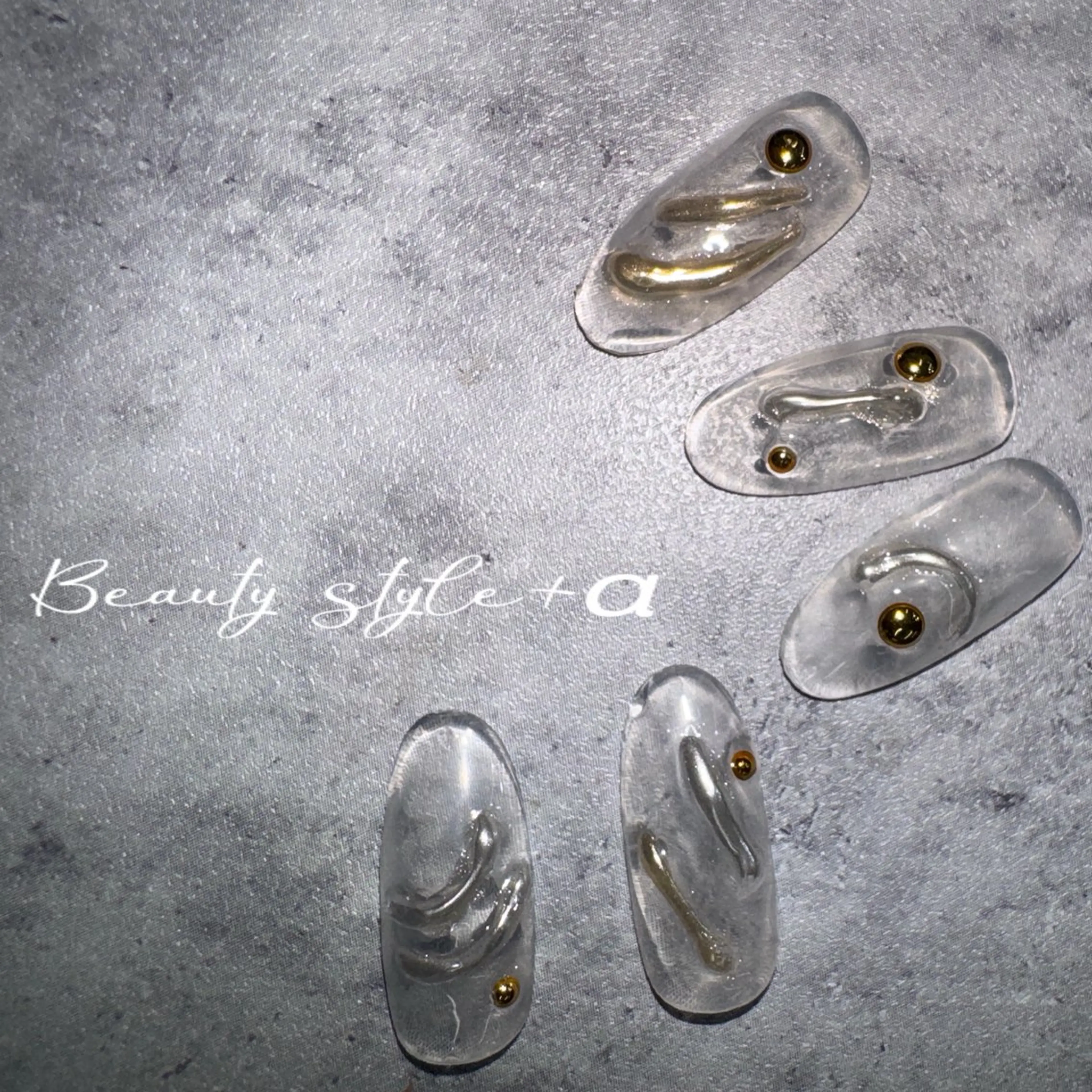 ネイル キラキラネイル ニュアンスネイル 冬ネイル Memezawa Nanaのネイルデザイン