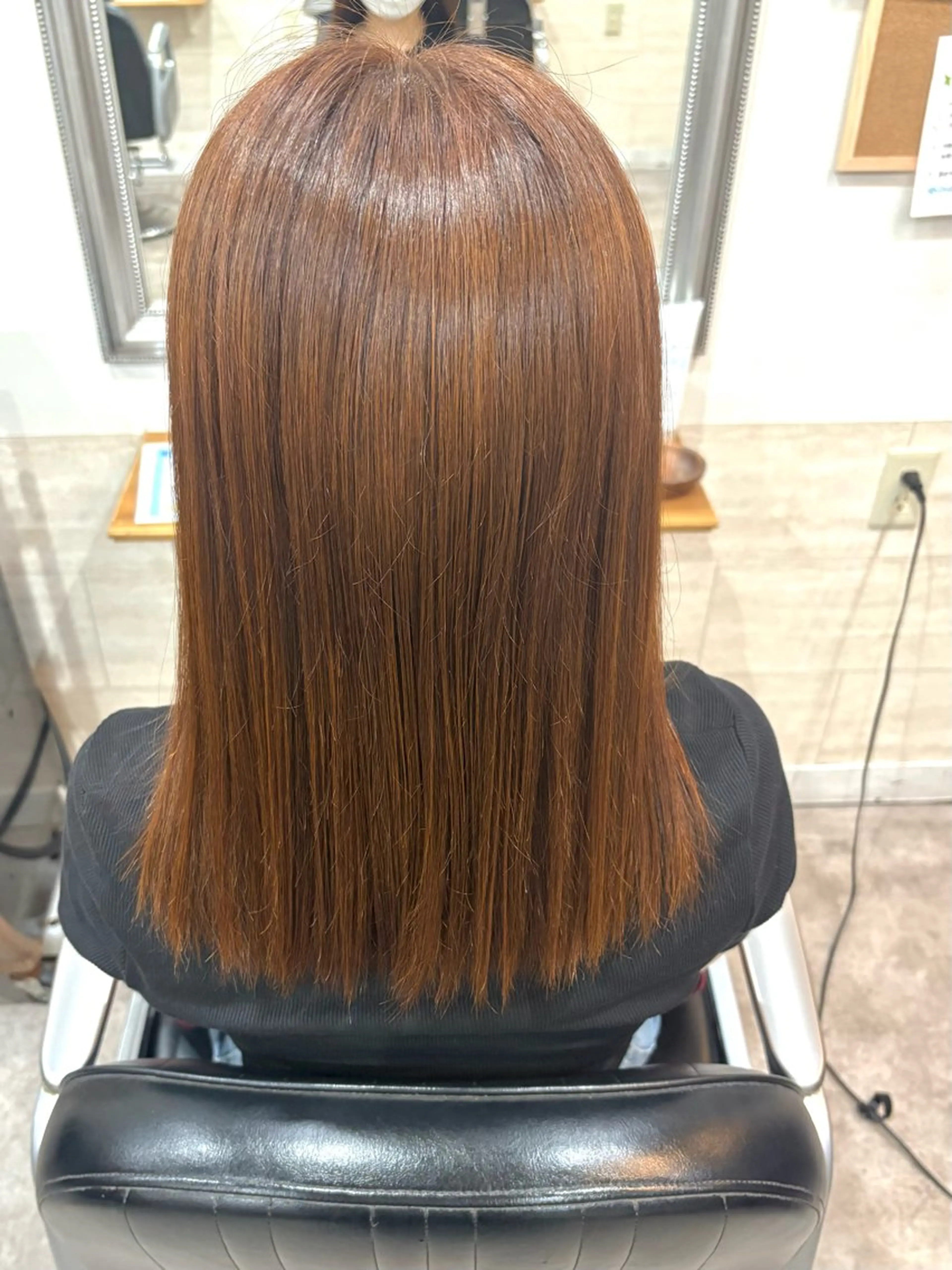 ミディアム カラー 堀川 希歩のヘアスタイル
