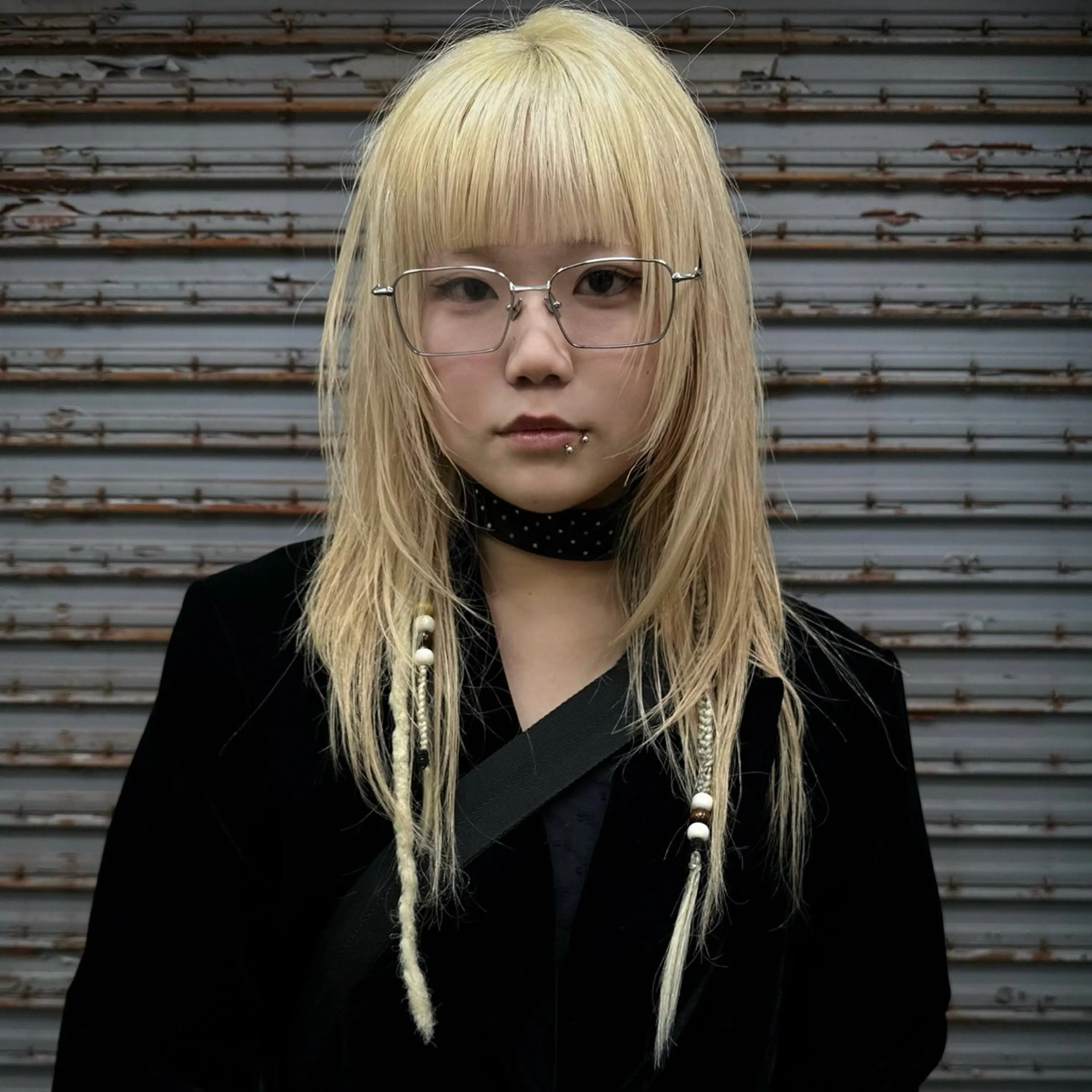セミロング カラー レイヤーカット シャギー 顔周りデザイン/ ハイトーン/多田悠馬のヘアスタイル