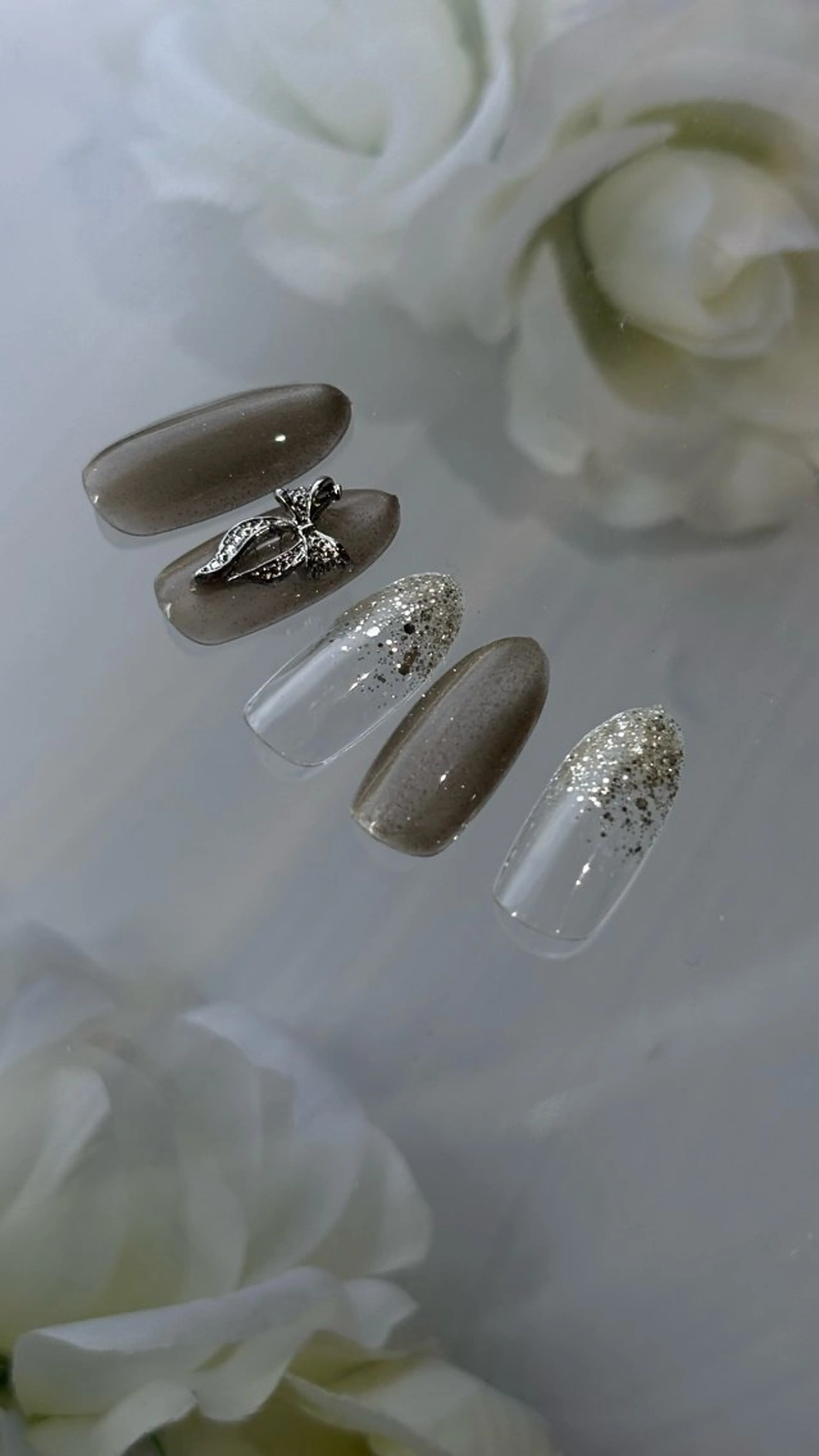 ネイル アートネイル ラメ(グリッター) リボン シンプルネイル saki 大阪市平野区ネイルのネイルデザイン