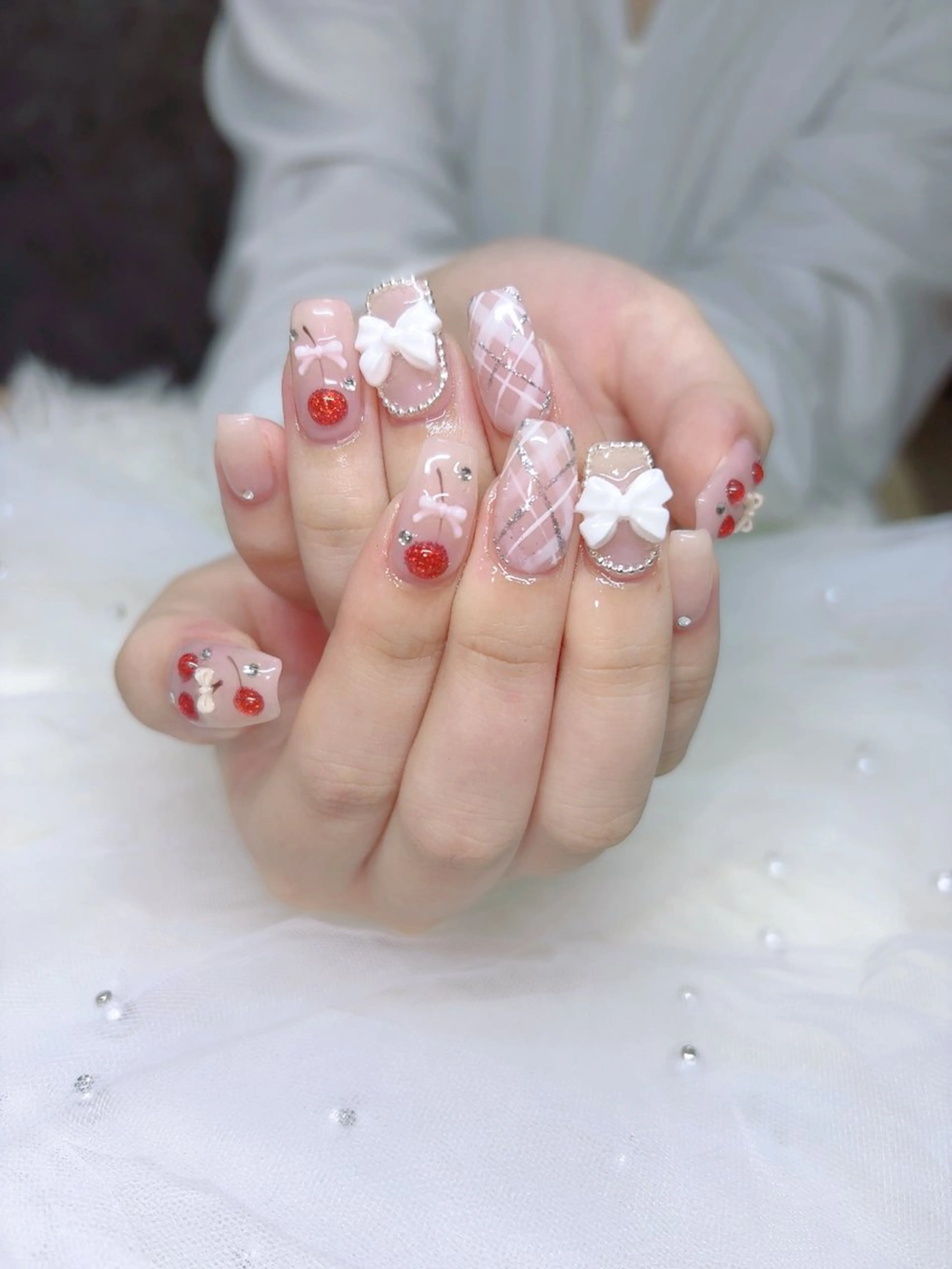 ネイル TOMO. Libのネイルデザイン