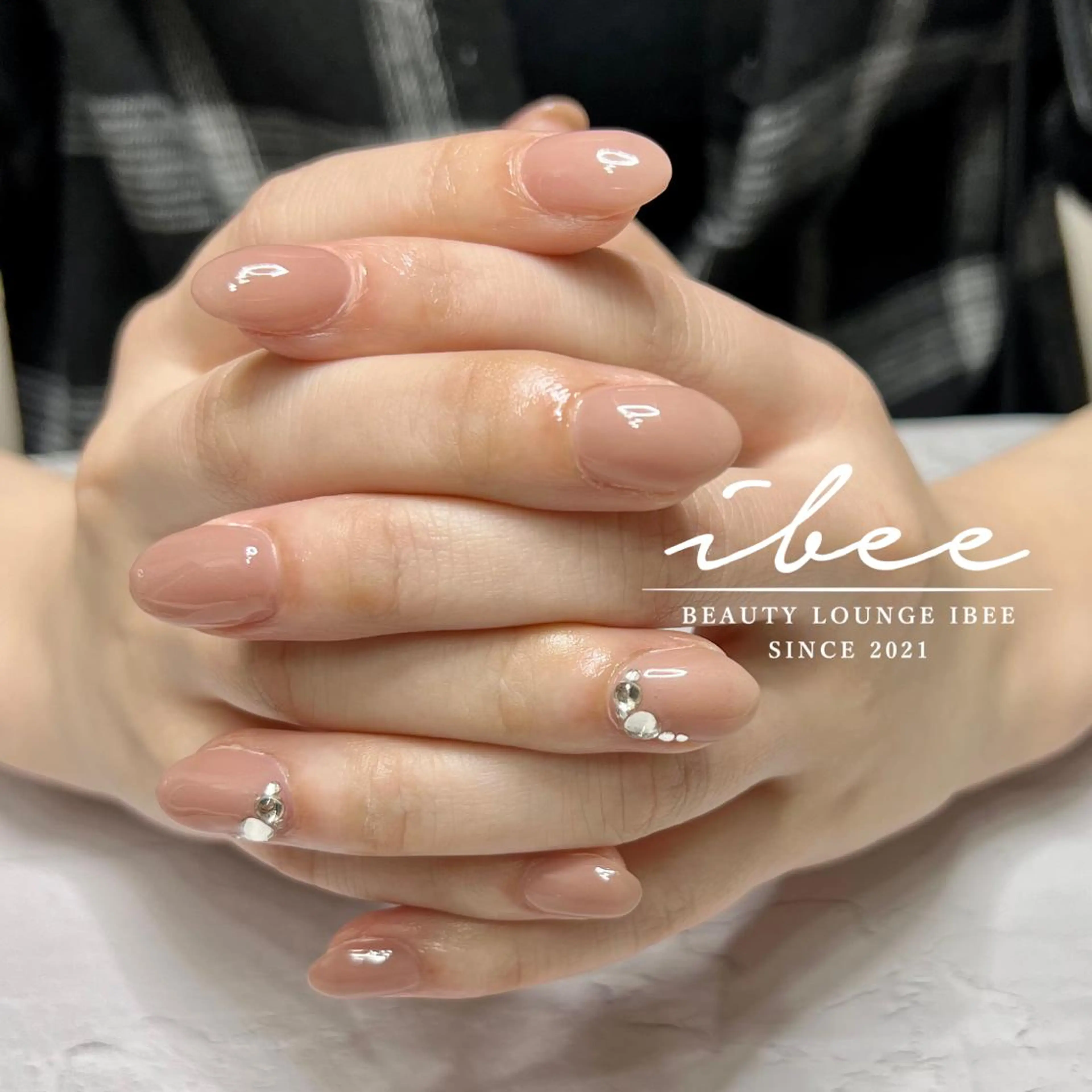 ネイル ハンドネイル ibee nail 🤍yumiのネイルデザイン