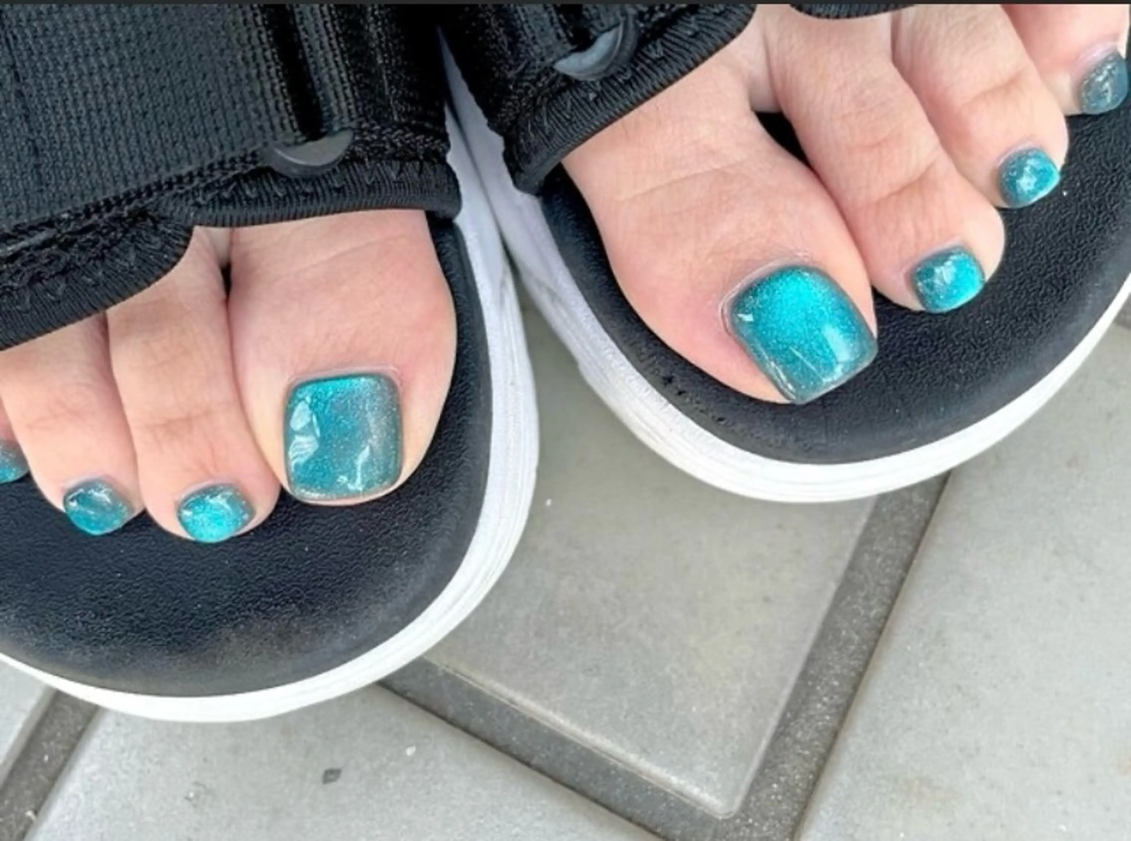 フット🦶🏻🩶【オフ有り】マグネットorキラキラフラッシュ⭐の写真