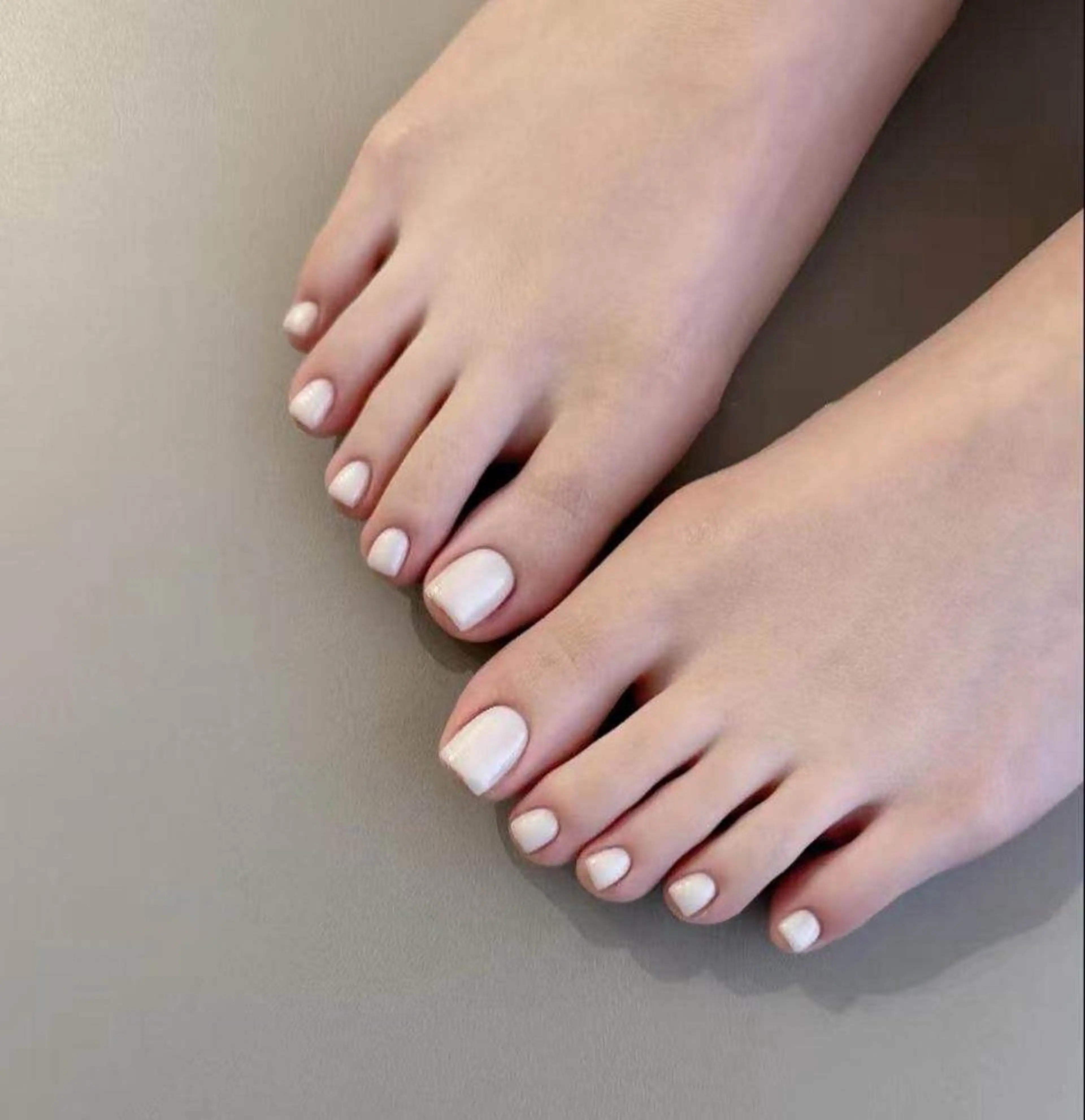 ネイル フラワーネイル フレンチネイル ジェルネイル ガラスフレンチ ハート フットネイル BabyYouMi nailのネイルデザイン