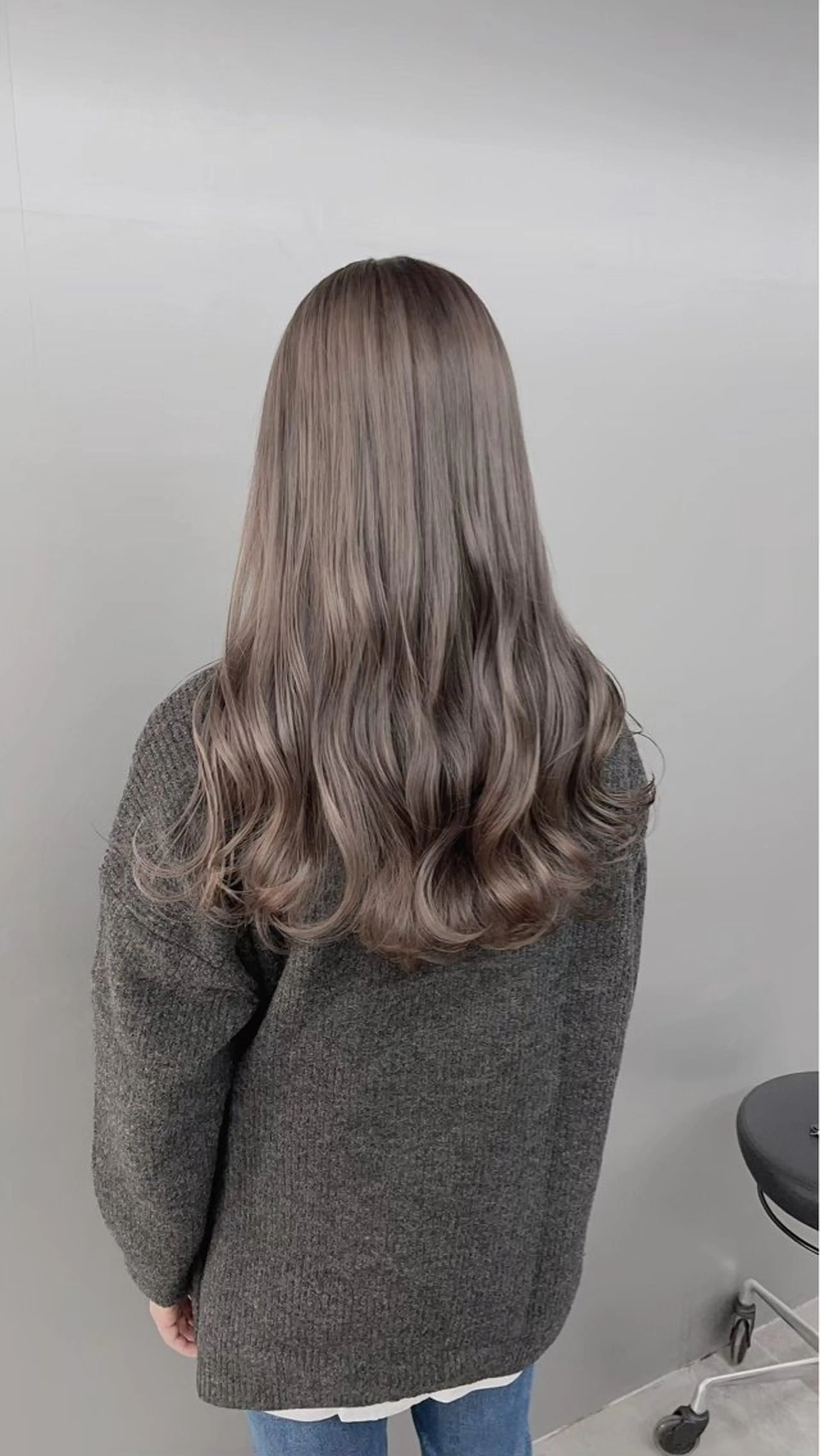 ロング カラー ヘアカラー トリートメント グレージュ♡ベージュ ♡MA/表参道のヘアスタイル