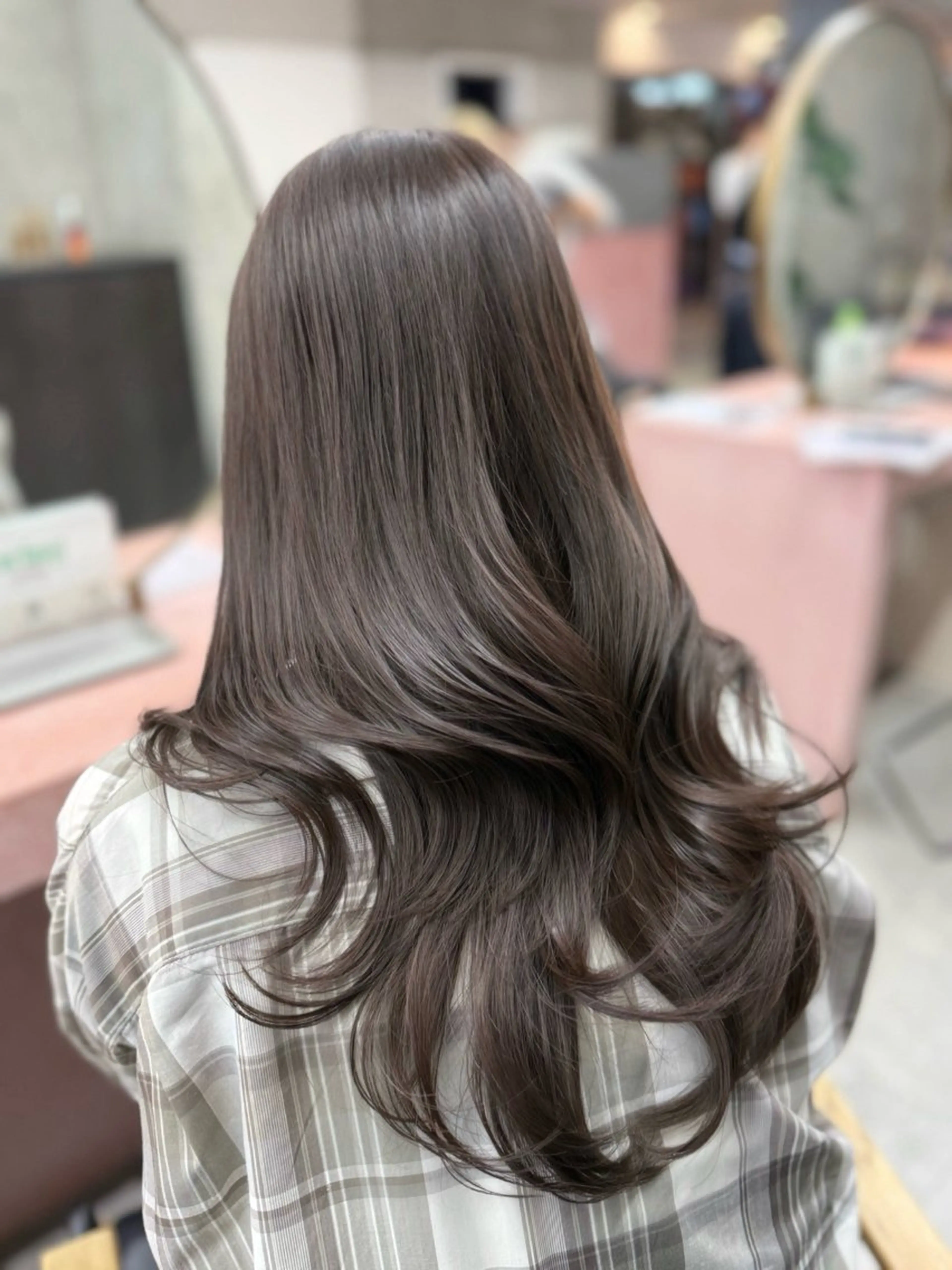 セミロング アッシュ 髪質改善 韓国風ヘア レイヤーカット おくれ毛 カット ヘアカラー トリートメント 髪質改善カラー🦋 レイヤー/ナカネのヘアスタイル