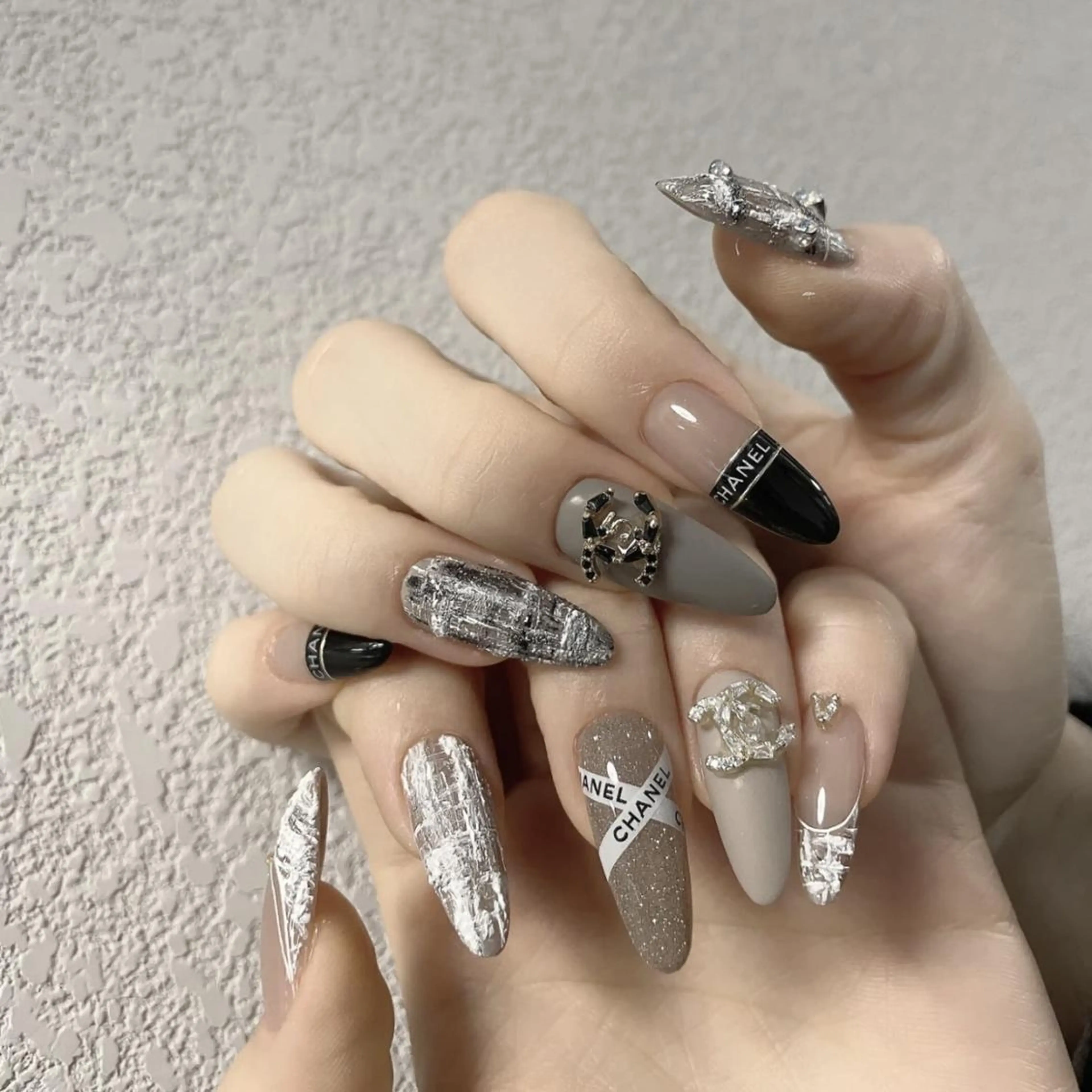 ネイル Queens マオのネイルデザイン