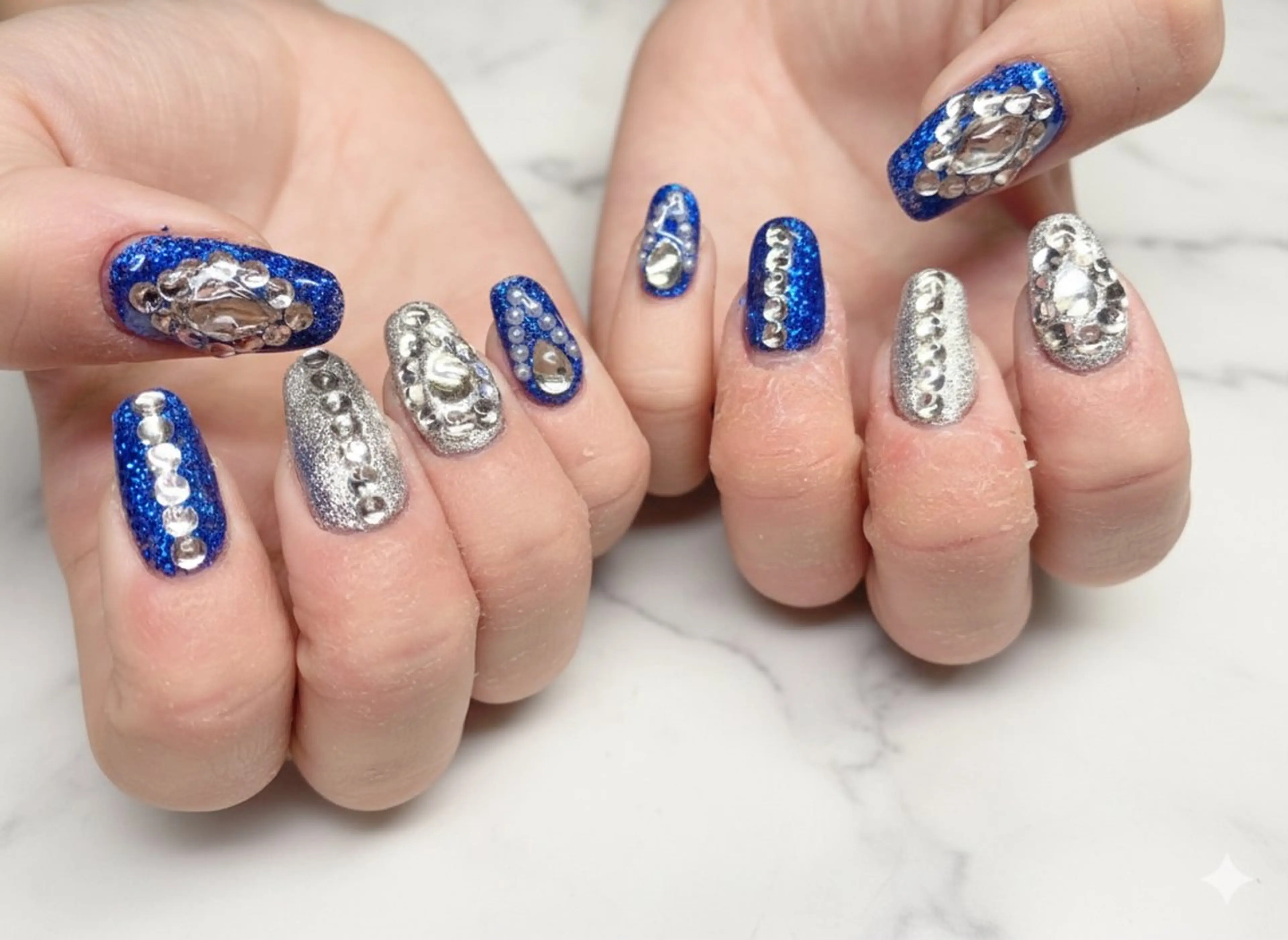 ネイル オフィスネイル シンプルネイル ハンドネイル ティーエヌ 金山駅東口店のネイルデザイン