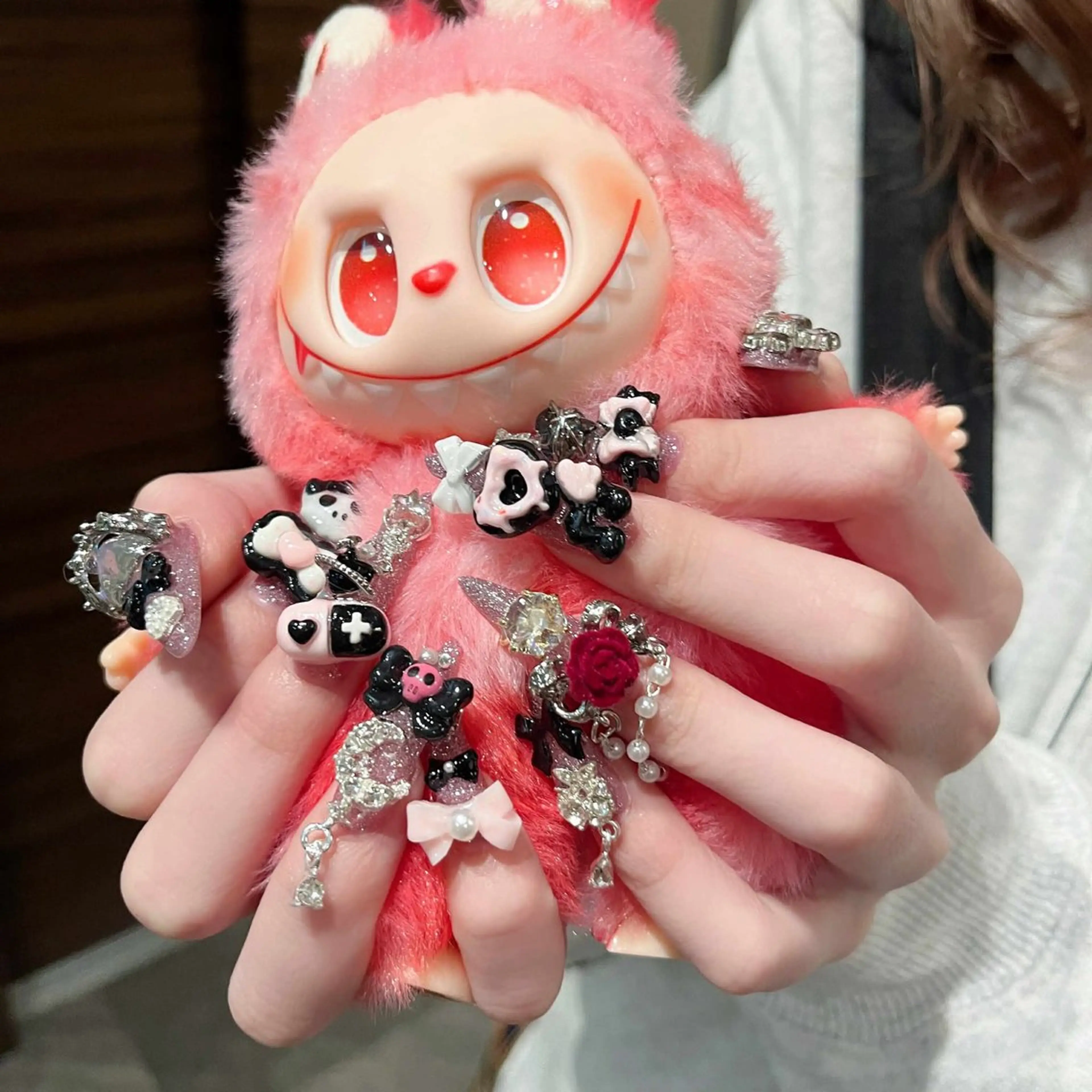 ネイル ハンドネイル いちご ちゃんのネイルデザイン