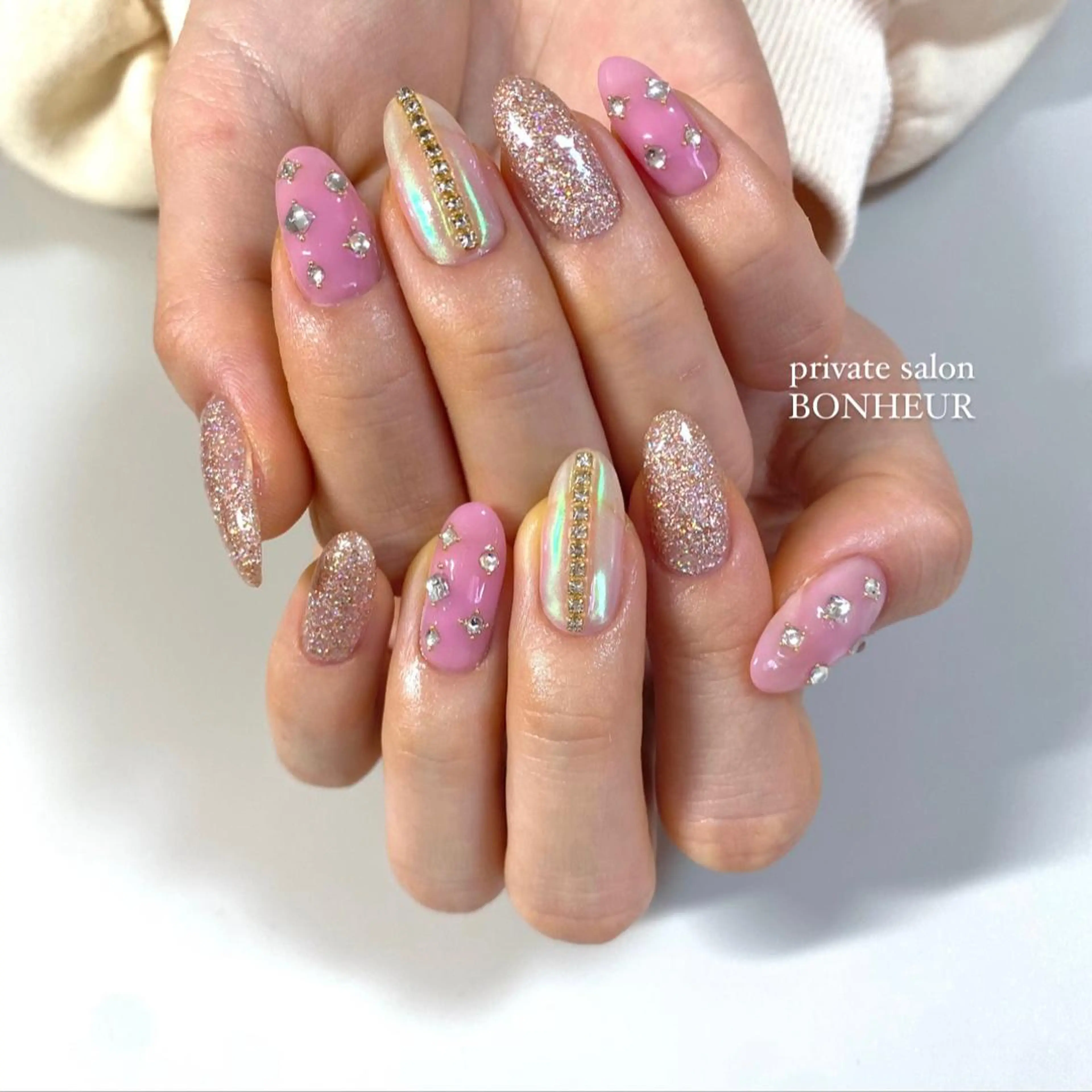 ネイル ハンドネイル BONHEUR Annaのネイルデザイン