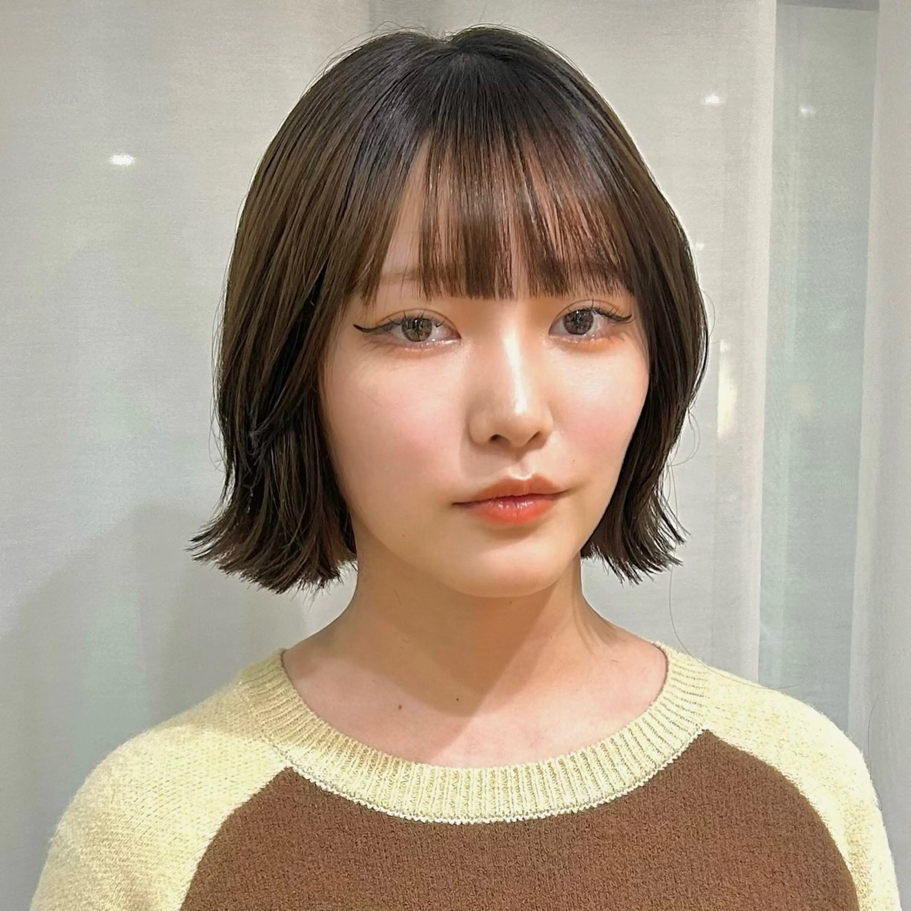 ミディアム カラー ボブ 顔まわりレイヤー 顔周りカット レイヤーカット カット ヘアカラー ボブレイヤー/ ブリーチ/miyuuのヘアスタイル