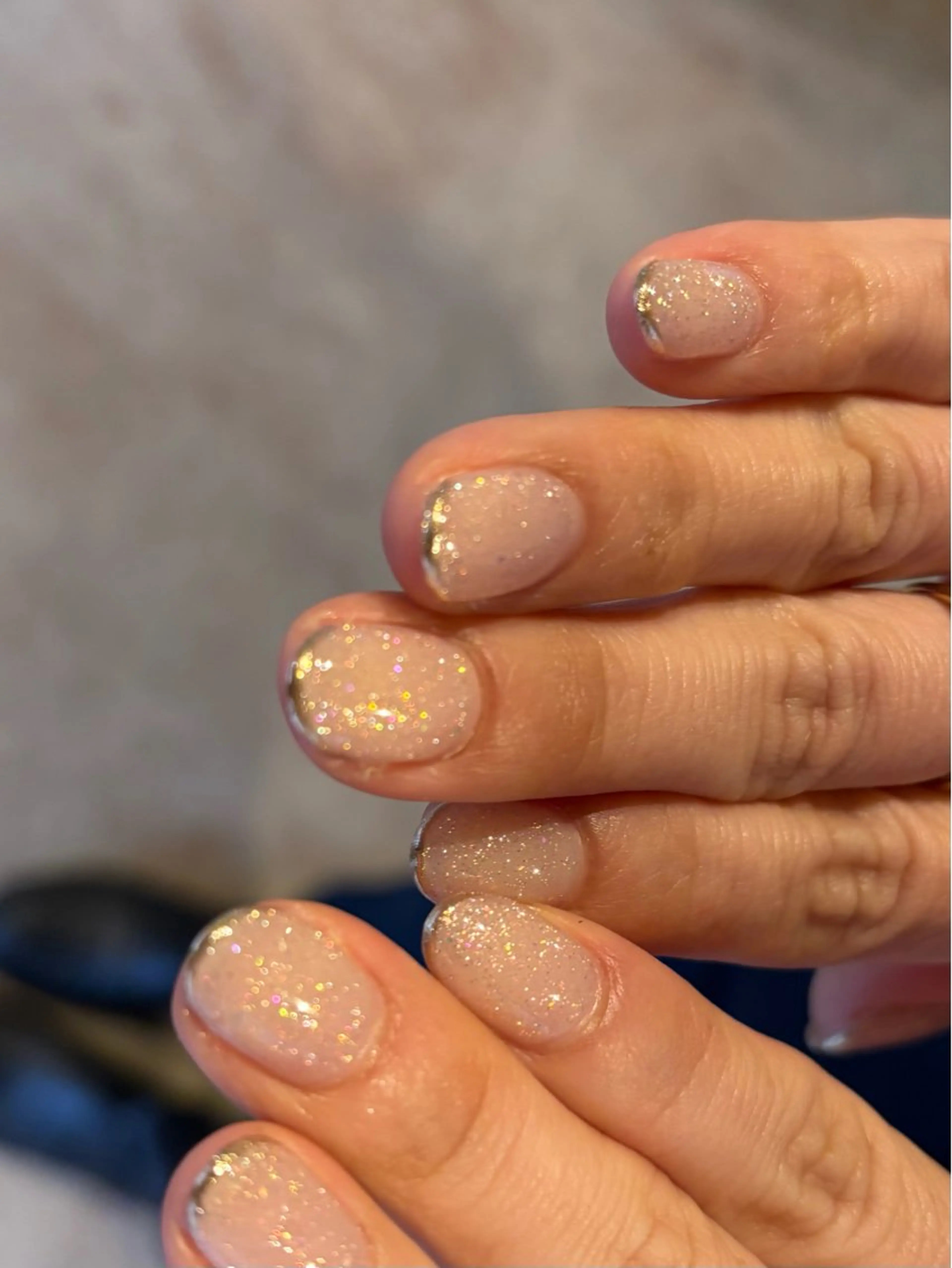 ネイル フレンチネイル ラメ(グリッター) ミラーネイル ハンドネイル Meviy所属・Meviy （メヴィー）のマツエク・マツパデザイン