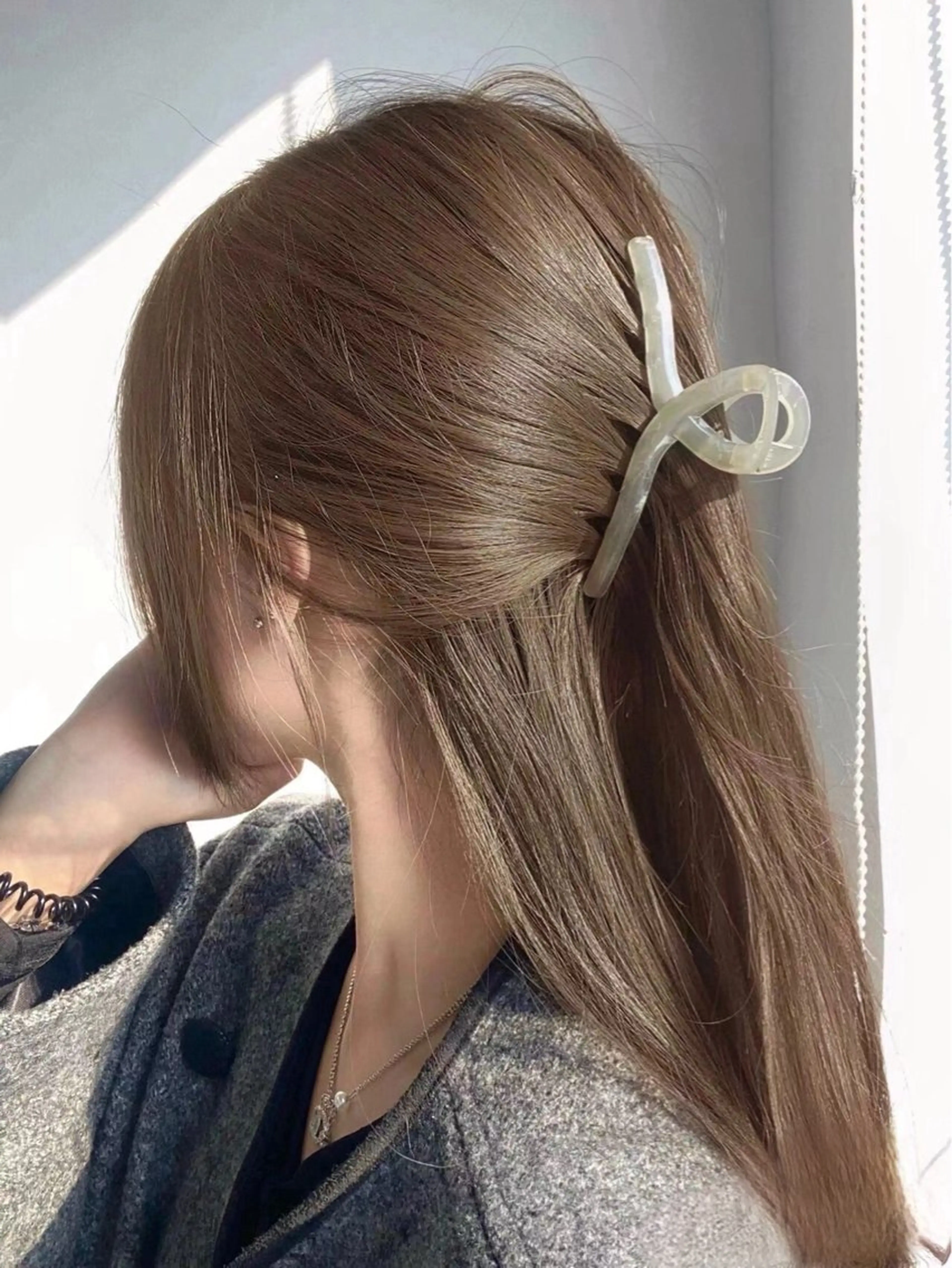 セミロング カラー ベージュカラー ブリーチ カット ヘアカラー トリートメント 鈴木 一貴のヘアスタイル