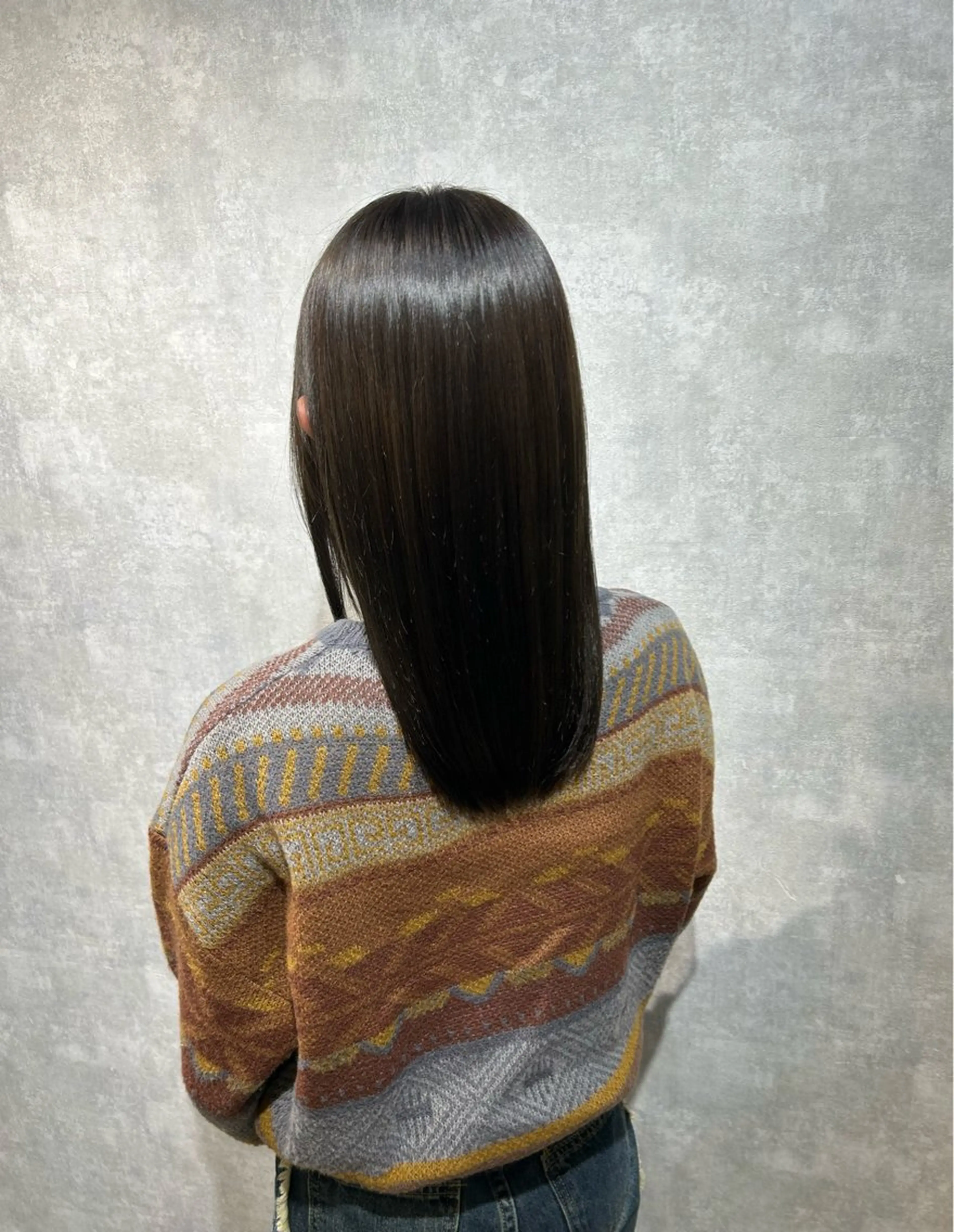 セミロング カラー 𝐒𝐇𝐔𝐑𝐈 🦋艶カラー🦋のヘアスタイル