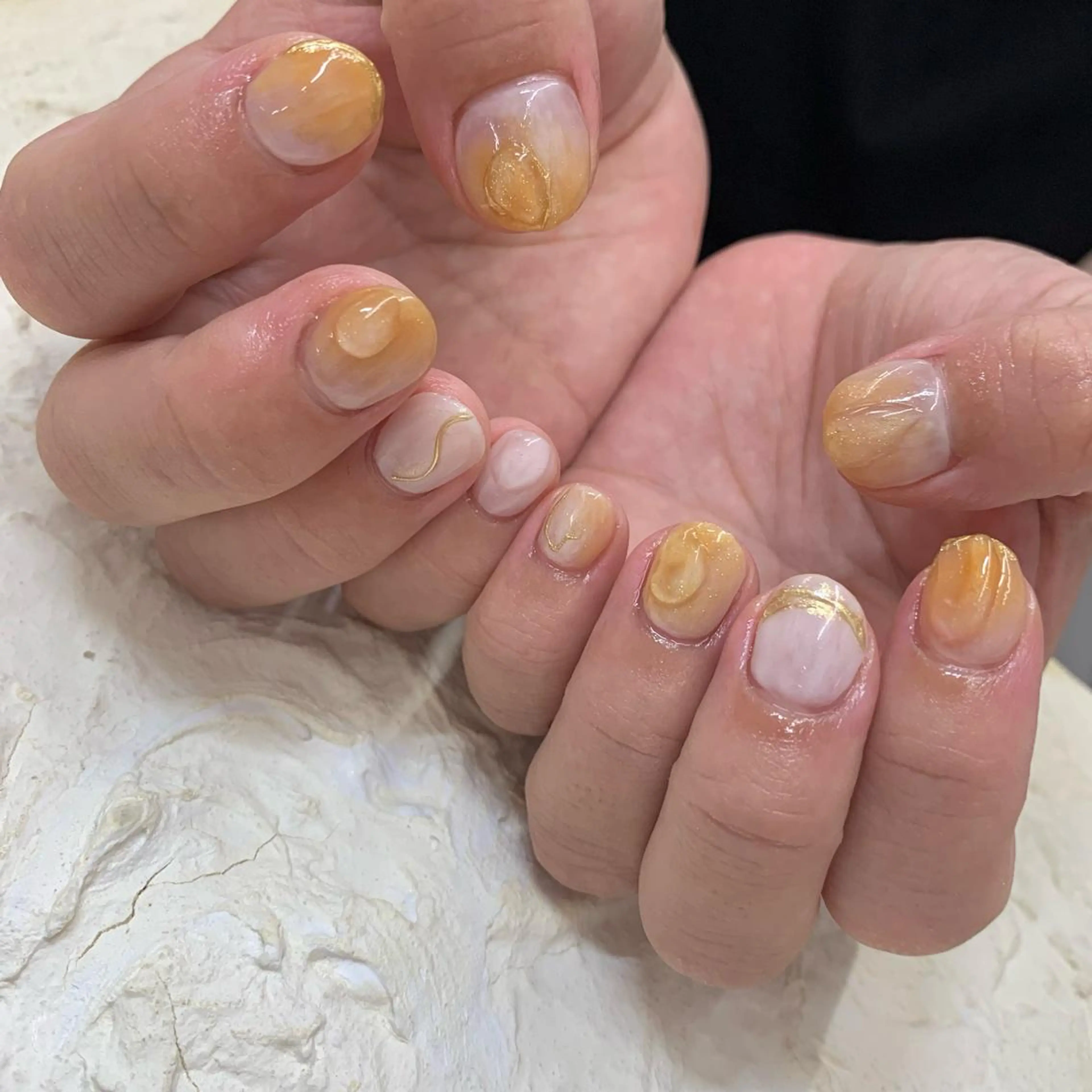 ネイル オレンジ マキノ ユイのネイルデザイン