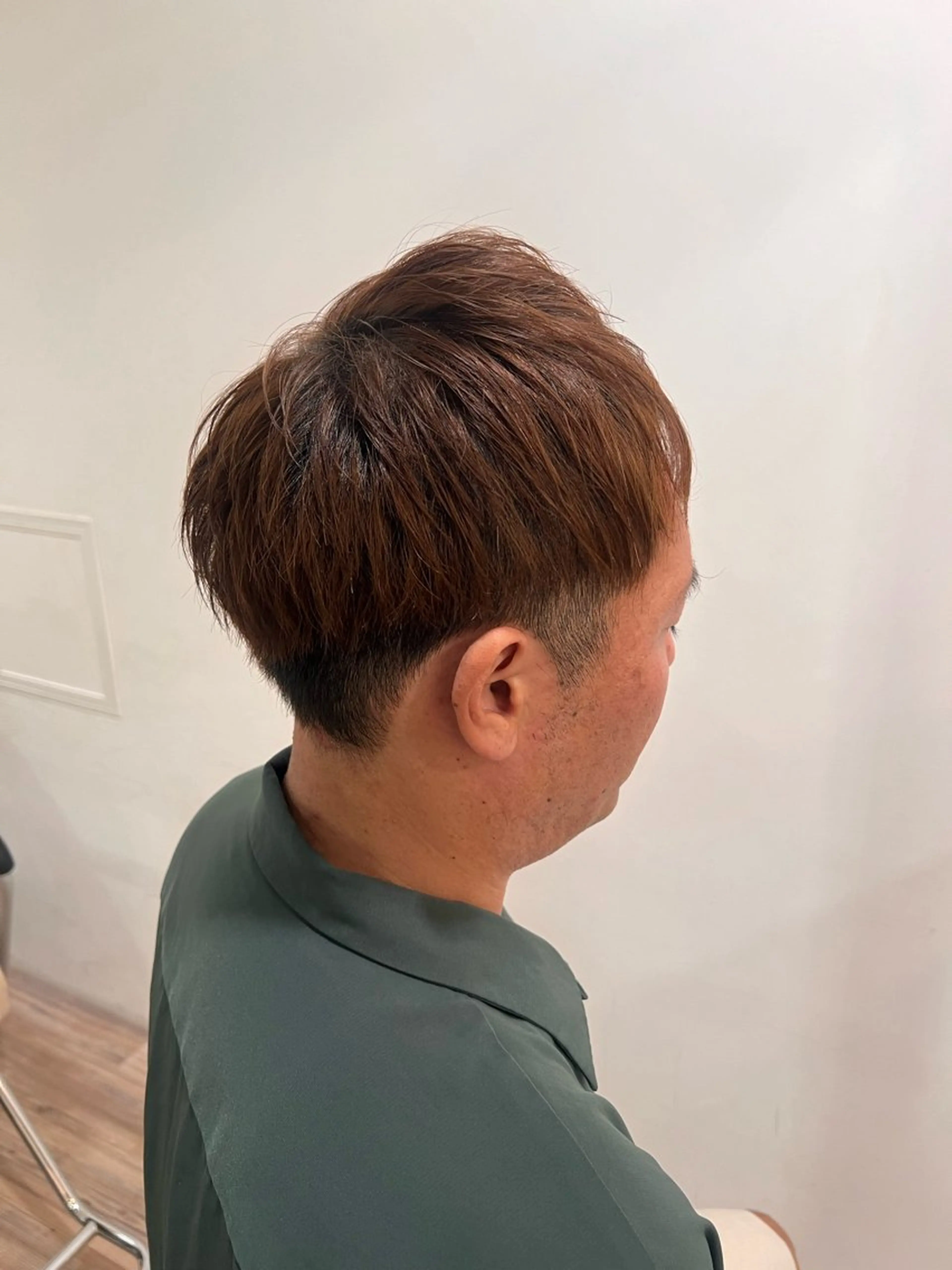 メンズ マッシュ 刈り上げ メンズベリーショート カット ヘアカラー きむら なみか🪐のヘアスタイル