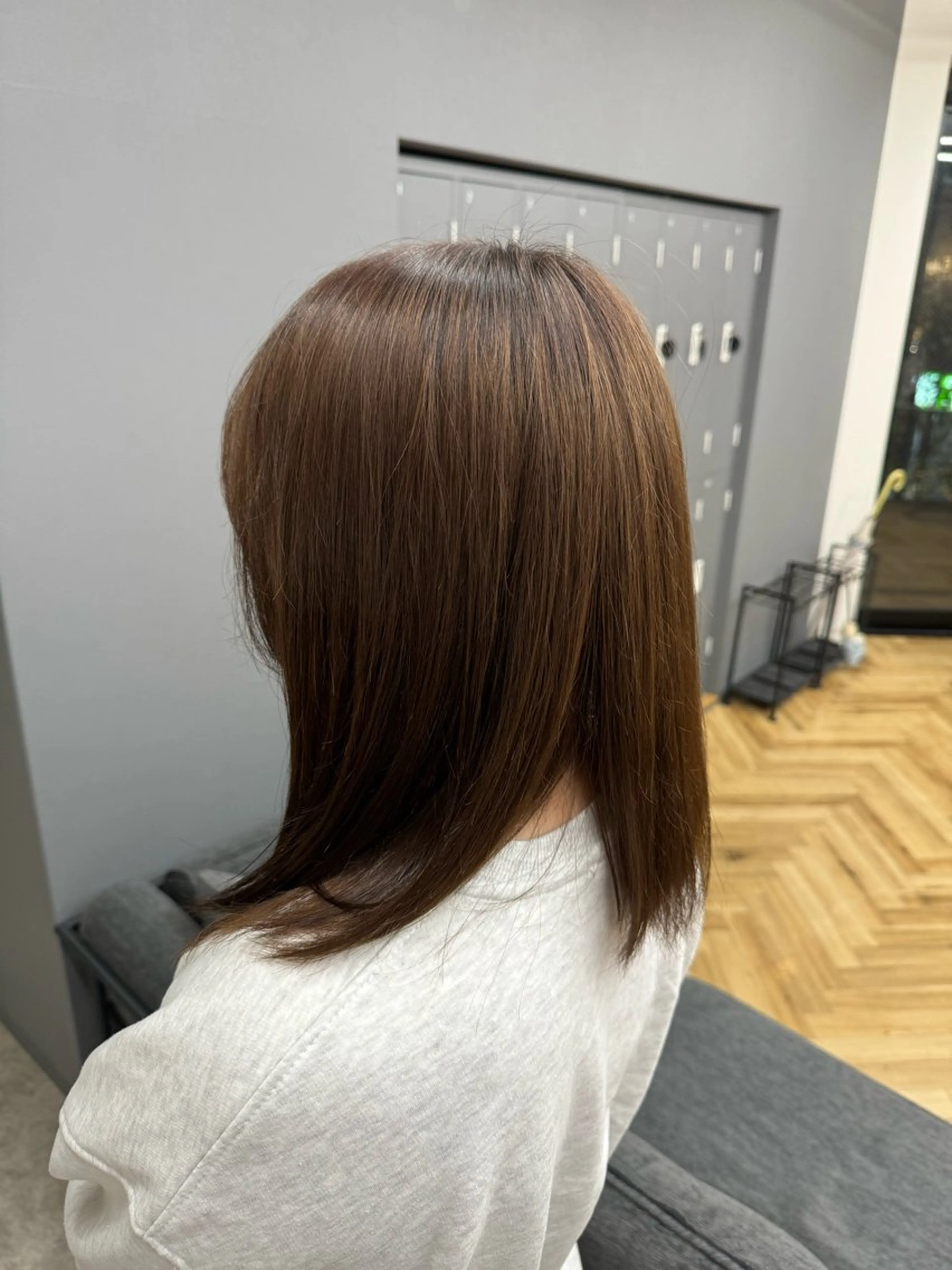 セミロング カラー ブリーチ ブラウンカラー 透明感カラー 木村 泰晟のヘアスタイル