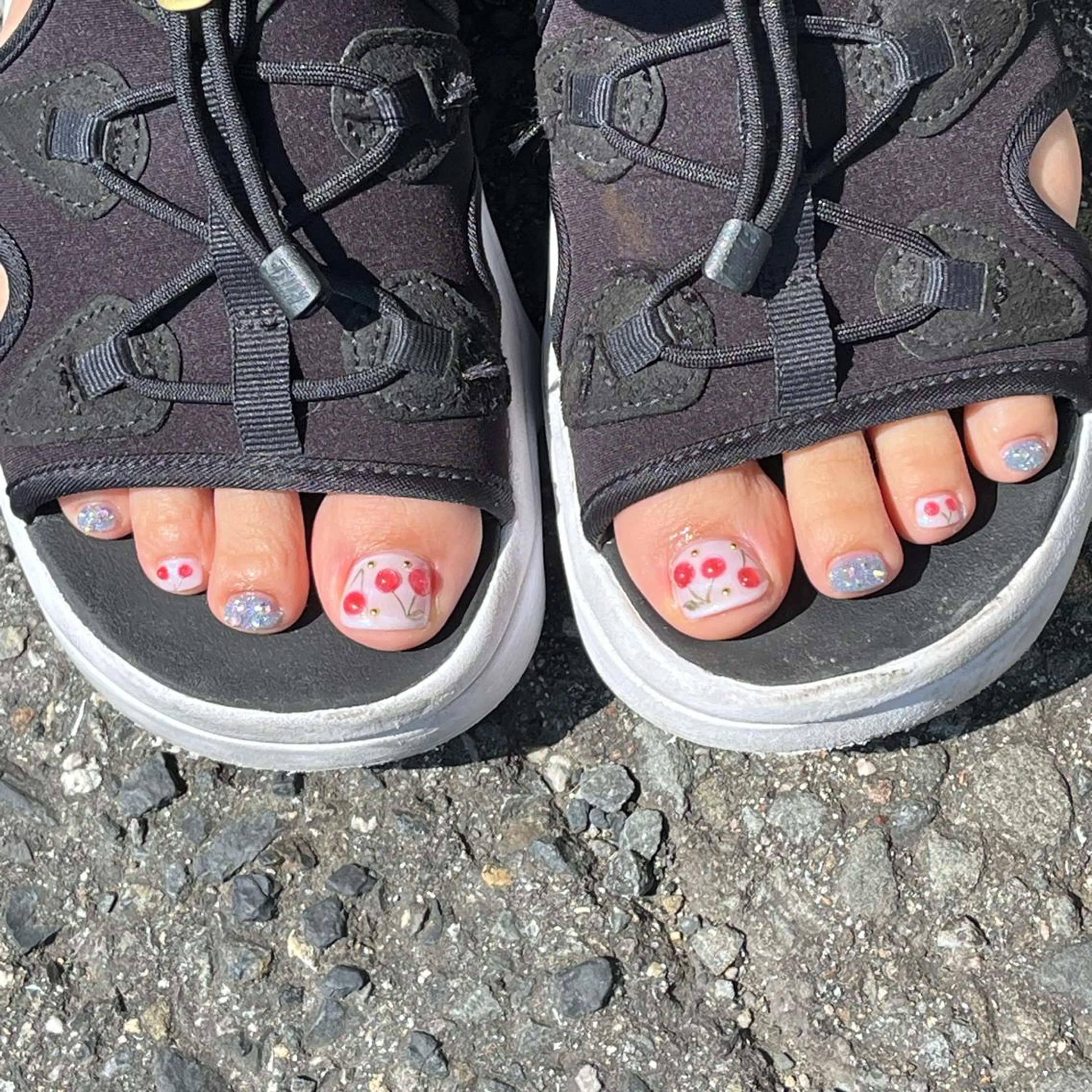 ネイル フラワーネイル フットネイル ぷっくりネイル #Amin nail salonのネイルデザイン