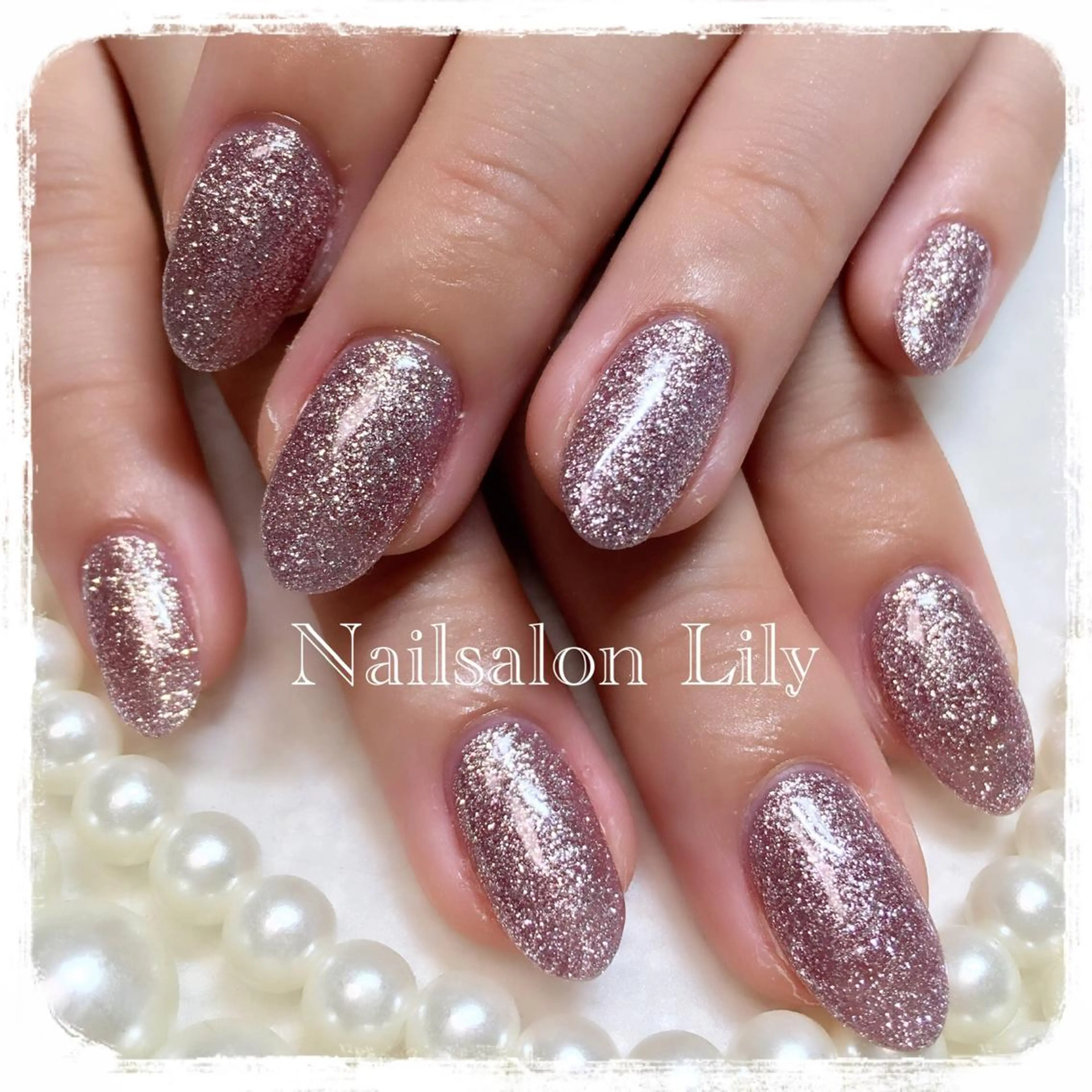 ネイル キラキラネイル ハンドネイル Lily*nail 🌻Mii🌻のネイルデザイン