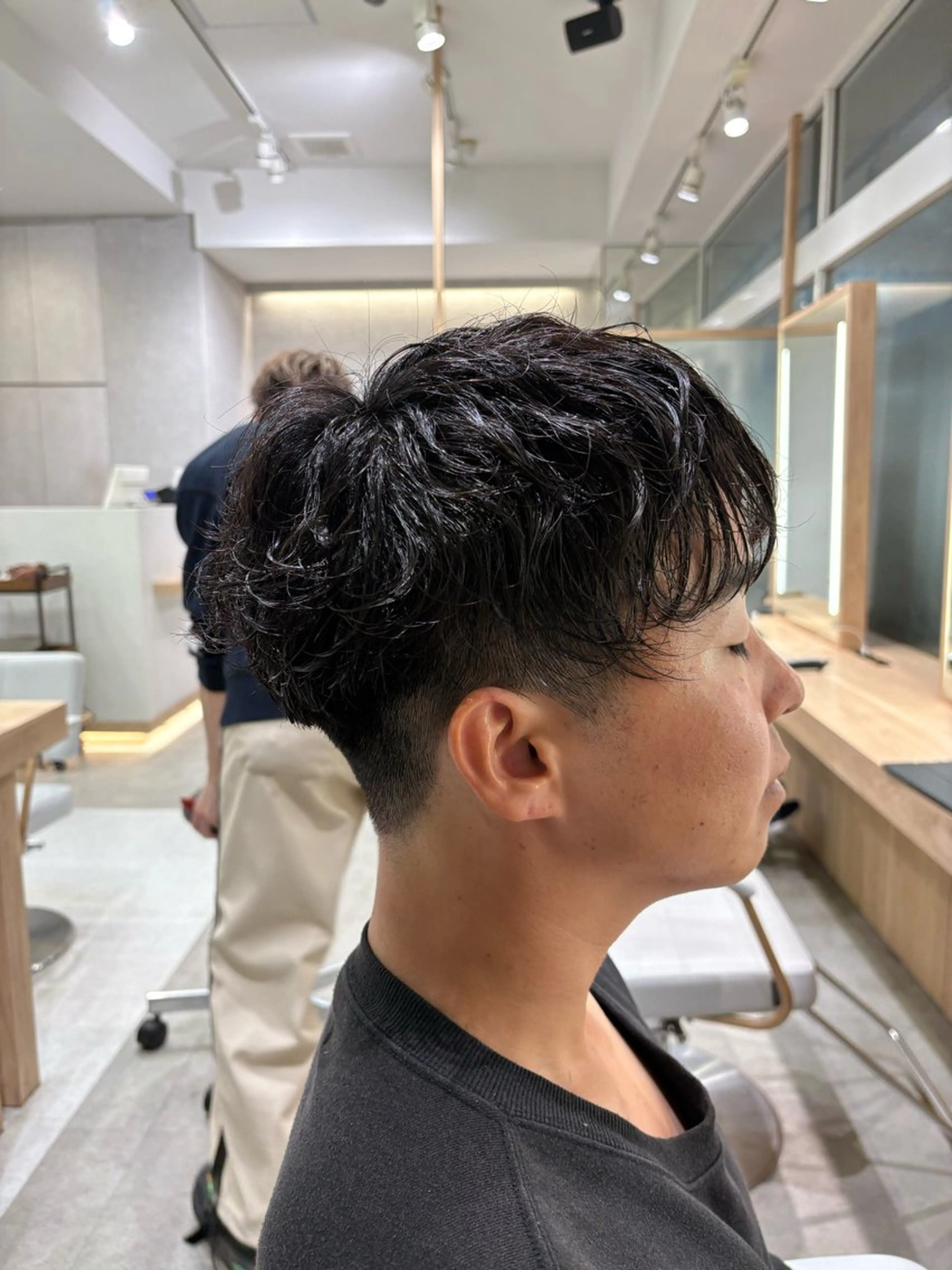 パーマ メンズ カット パーマ メンズパーマ& 透明感カラー✨レオのヘアスタイル