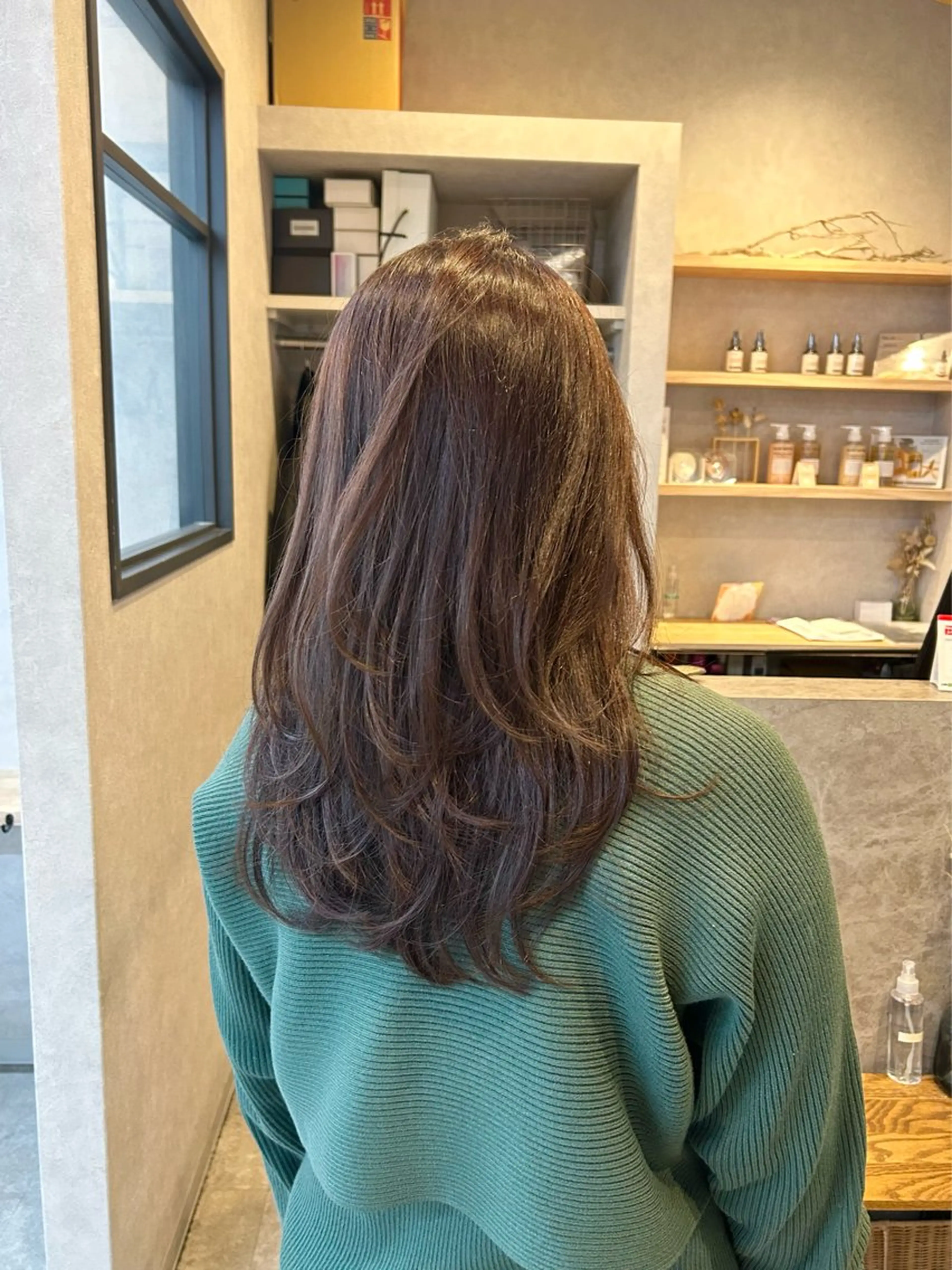 ミディアム カラー ハイレイヤー レイヤーカット いなみね はるきのヘアスタイル