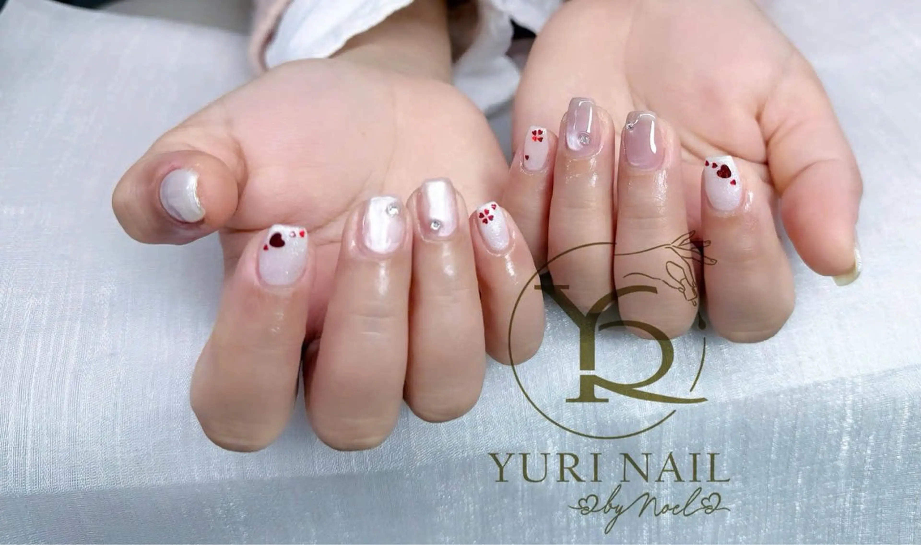 ネイル チークネイル フレンチネイル 韓国ネイル 水色 マグネットネイル ハンドネイル フットネイル ハンドケア YURI Nail NARITAのネイルデザイン