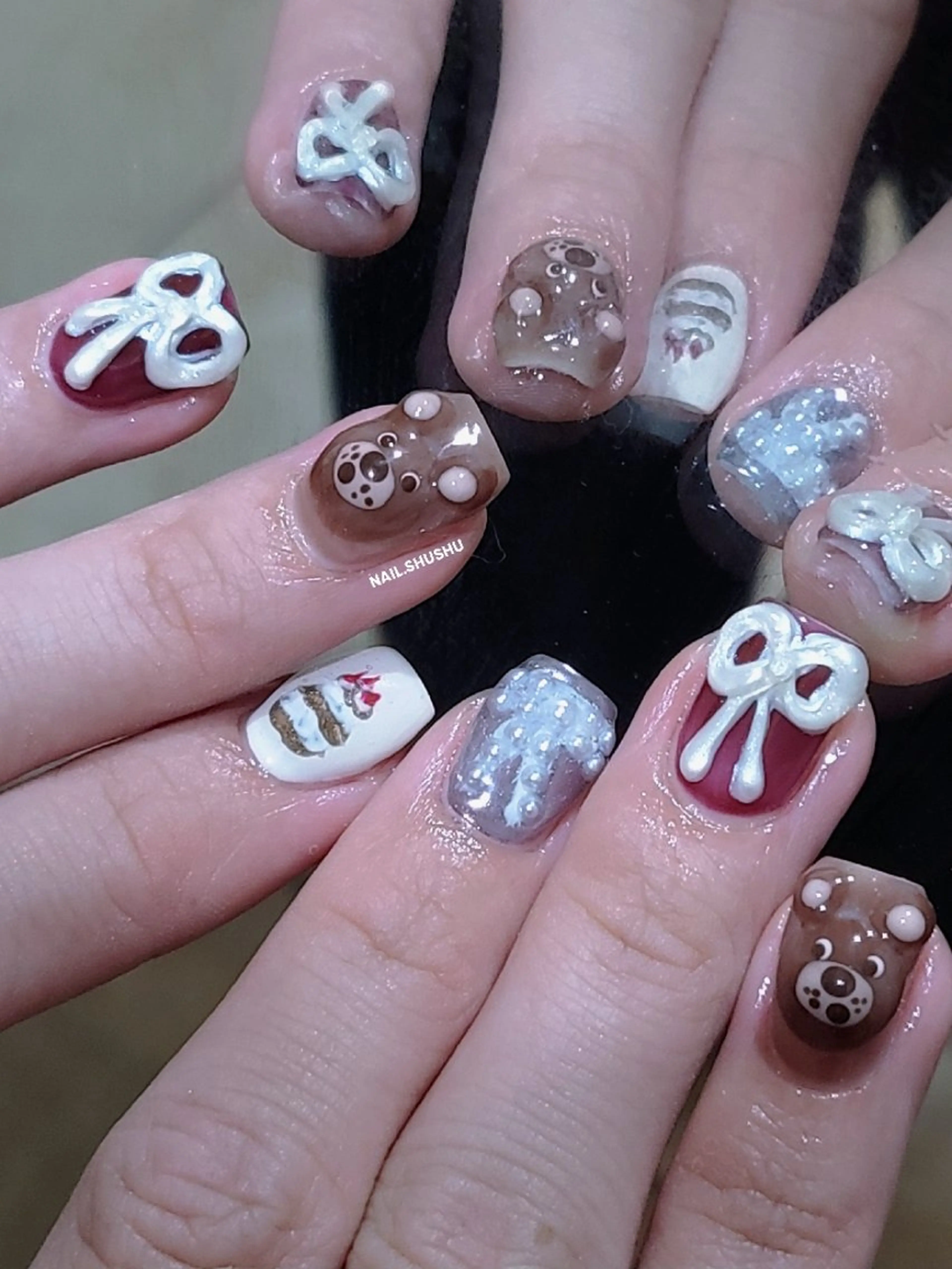 ネイル ハンドネイル 3dパーツ/流行り 👧shushu❤️のネイルデザイン