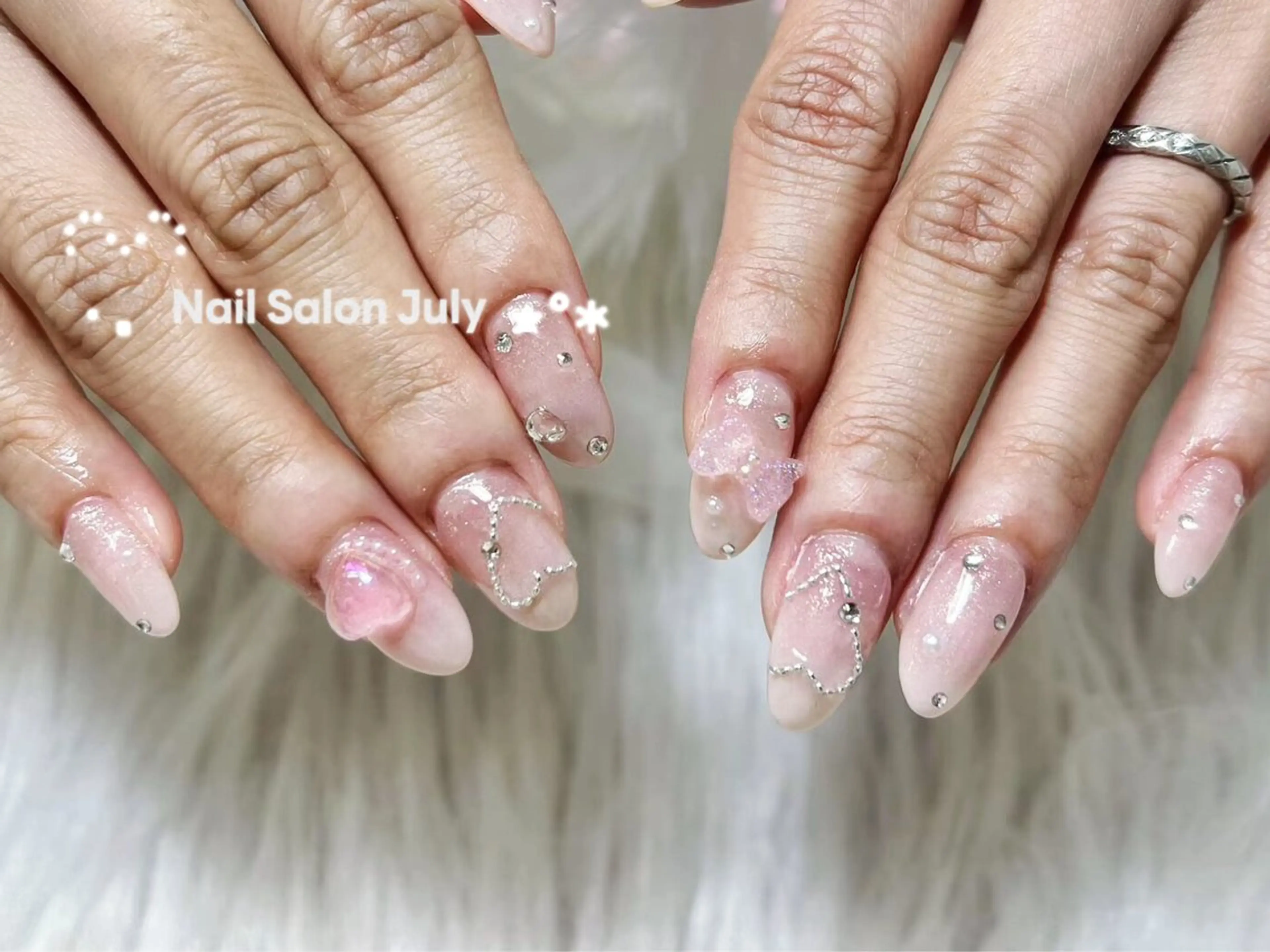 ネイル アートネイル オーロラネイル ジェルネイル ガーリー キラキラネイル ハンドネイル July モモのネイルデザイン