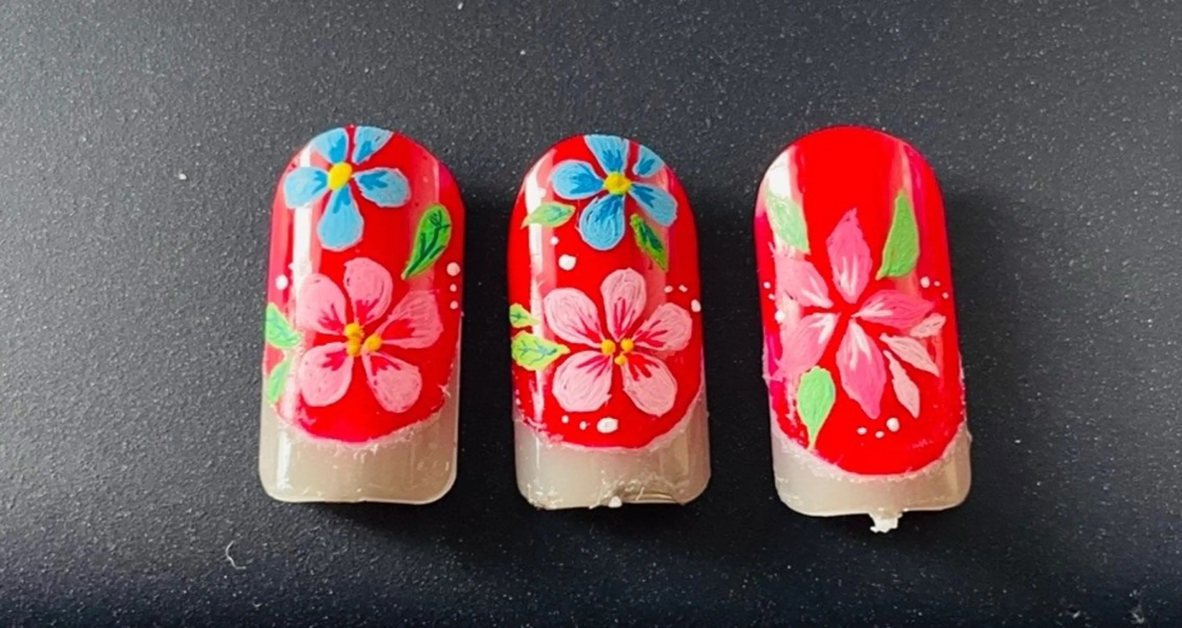 ネイル アートネイル ネイルチップ 坂上 悠莉のネイルデザイン