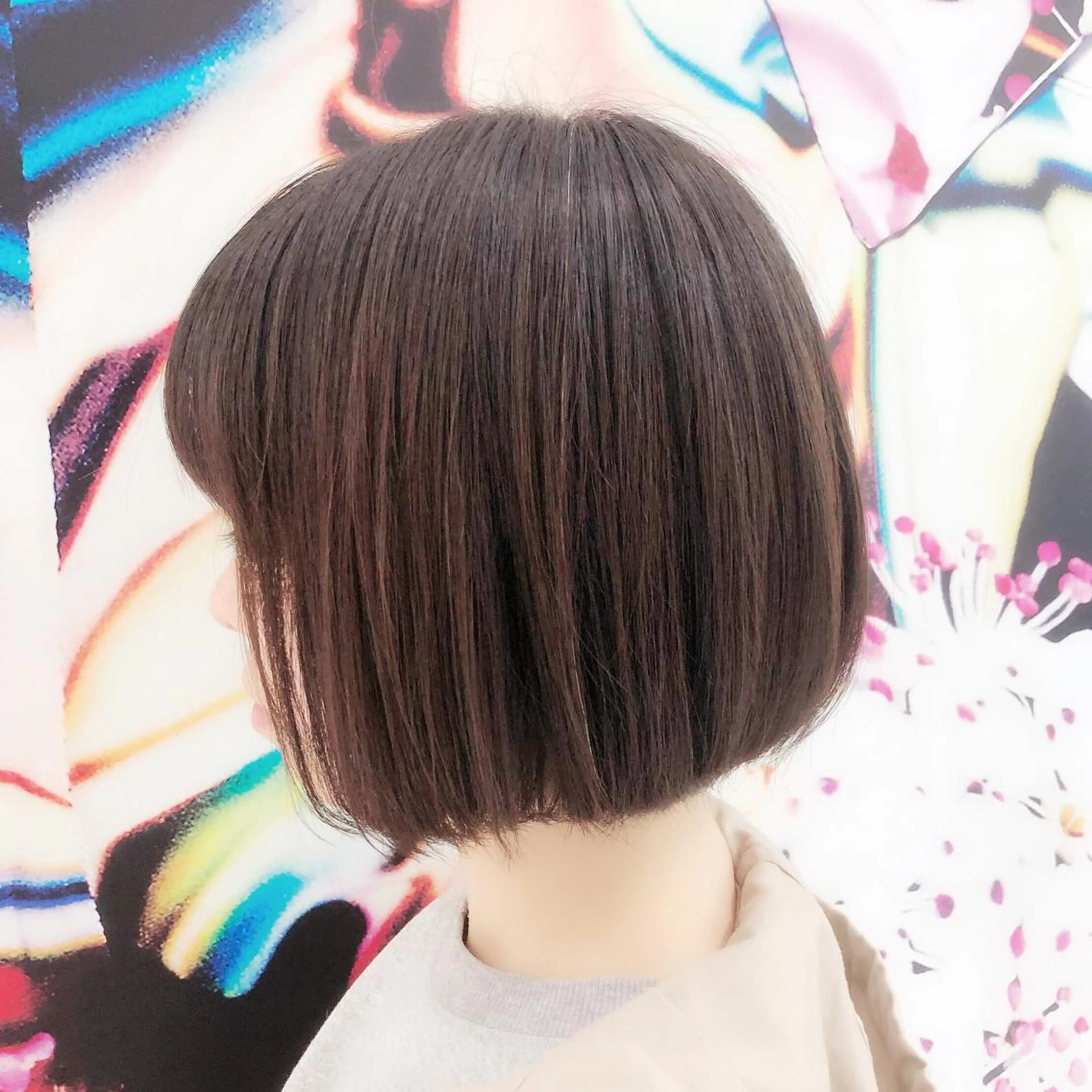 ショート パーマ ボブ ストレートパーマ 趙 英来のヘアスタイル