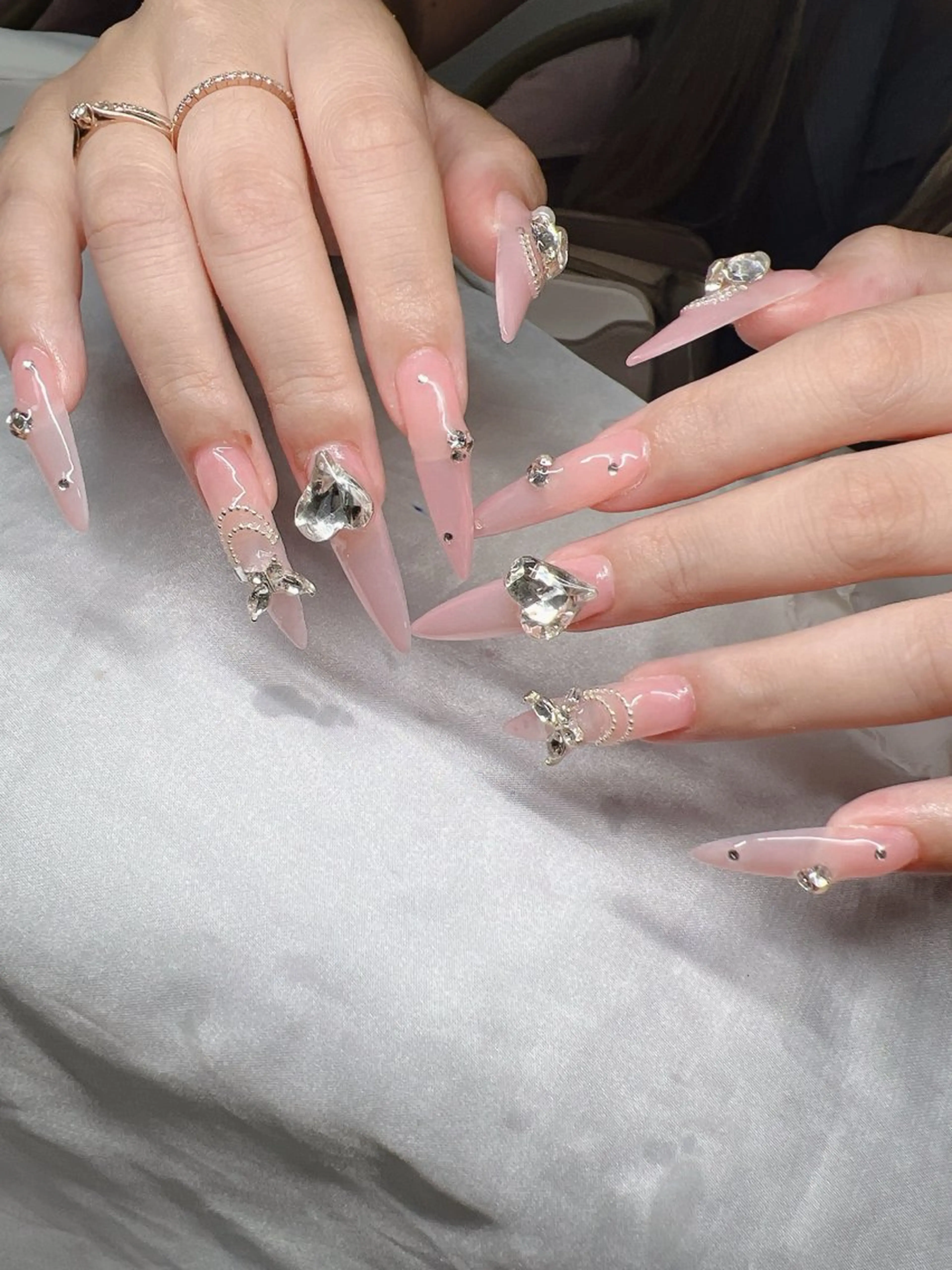 ネイル ハンドネイル Lee Nailsのネイルデザイン