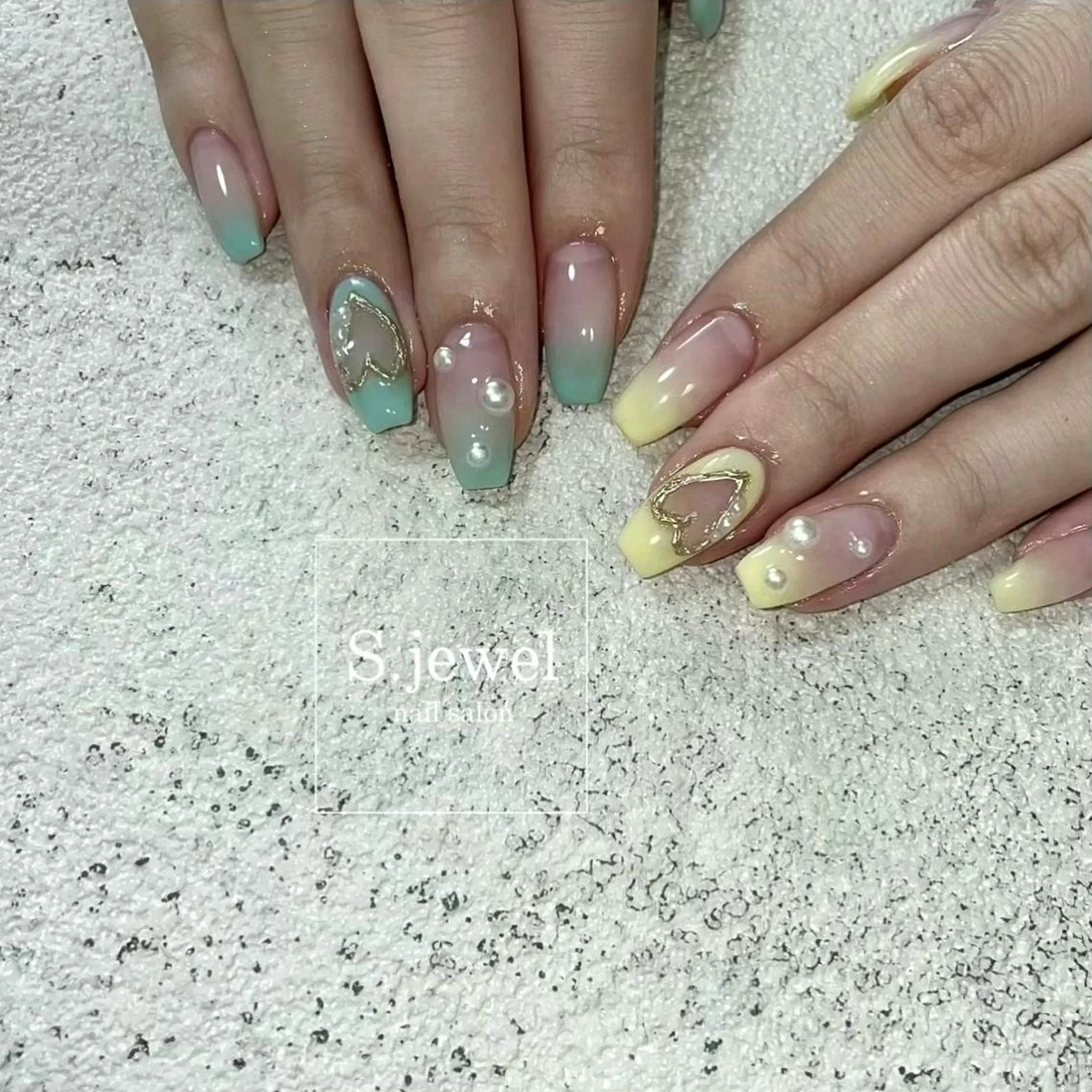 ネイル S. JEWELのネイルデザイン