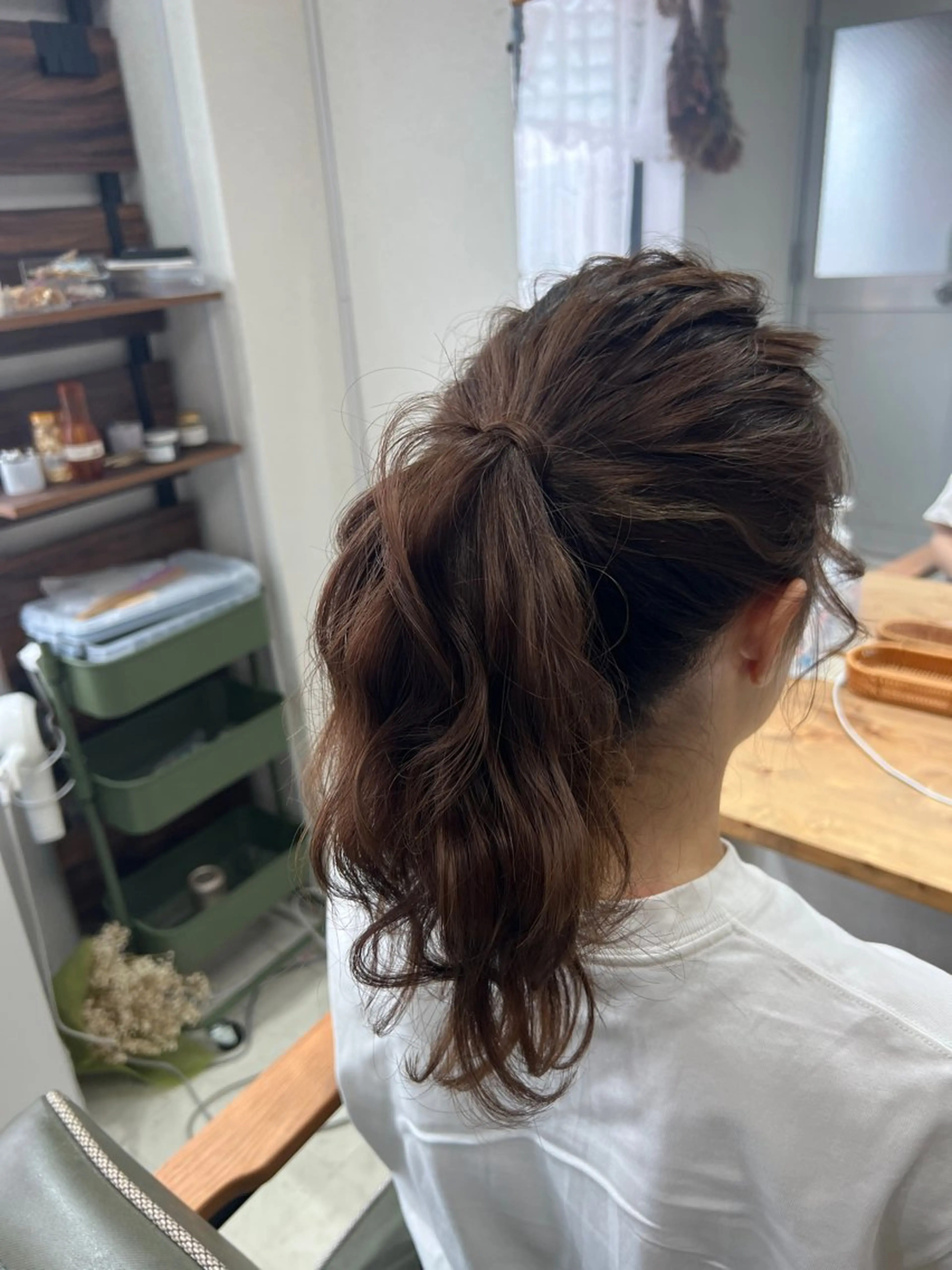 セミロング ヘアアレンジ ポニーテール 山室 敬義のヘアスタイル