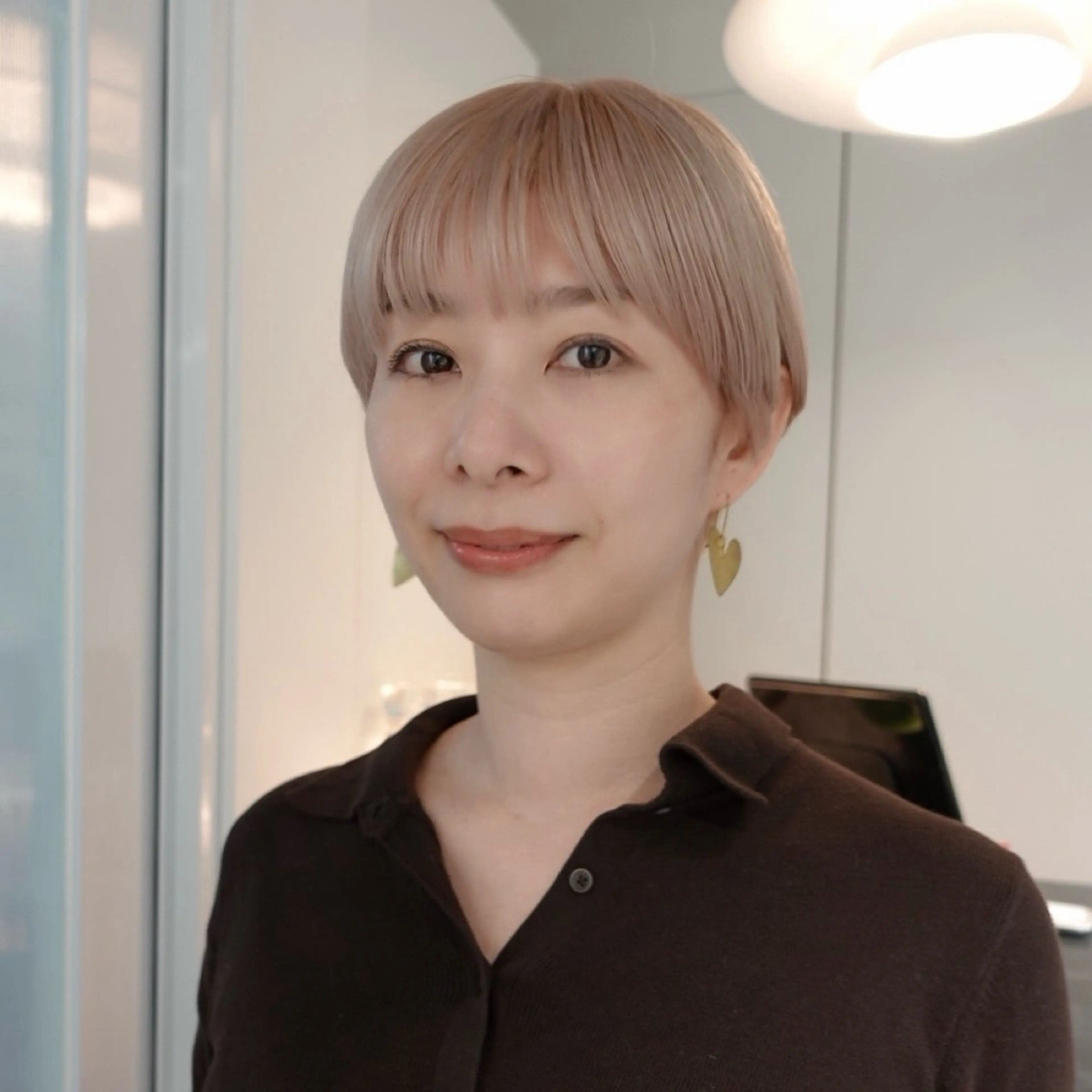 ショート カラー ヘアアレンジ ベージュカラー ハイトーンカラー ハイトーンベージュ カット ヘアカラー 🌐サトウ リョウ🌐のヘアスタイル