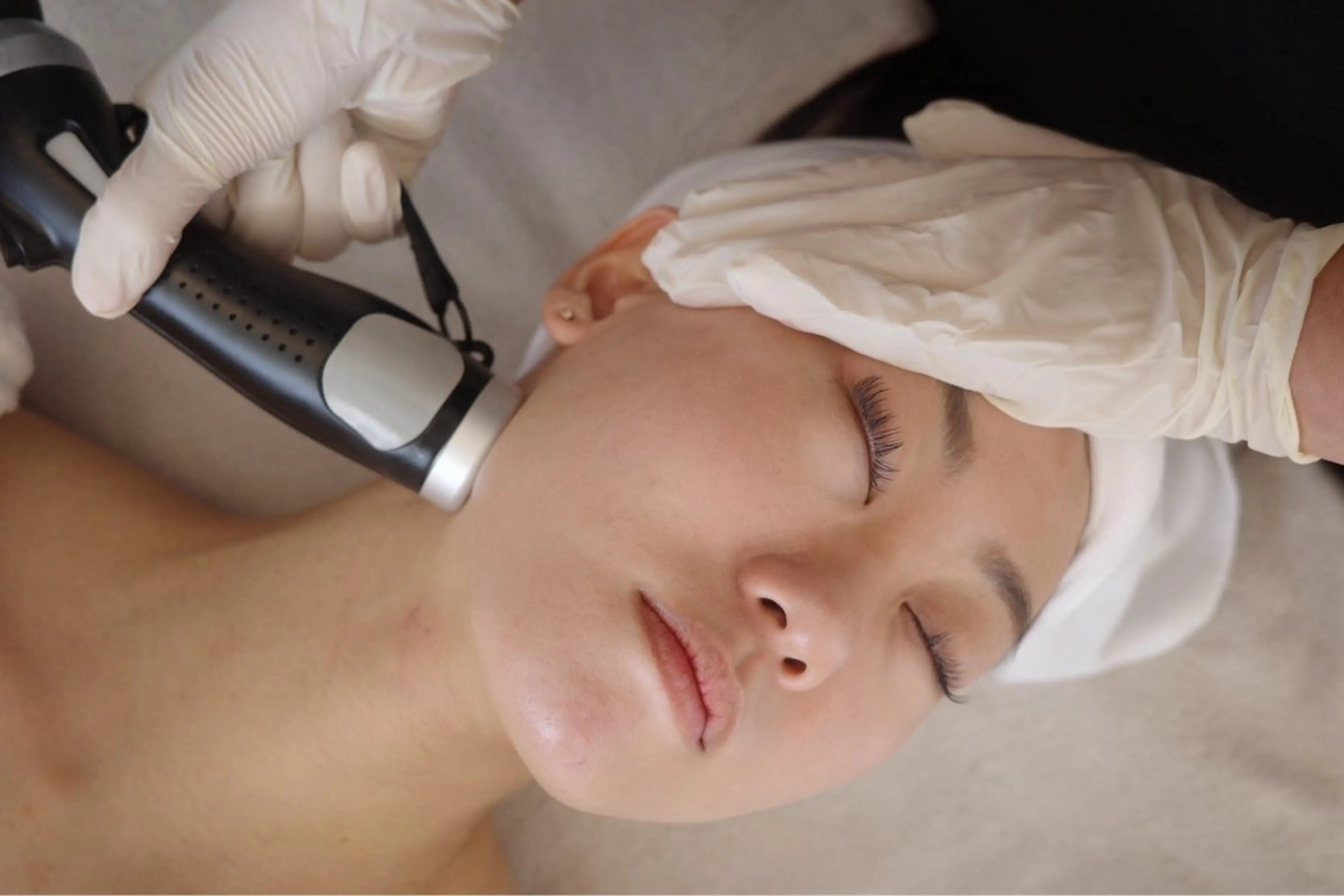 【オンダリフト 二重顎撃退 100kj】＋オンダ痩身二の腕痩せの写真