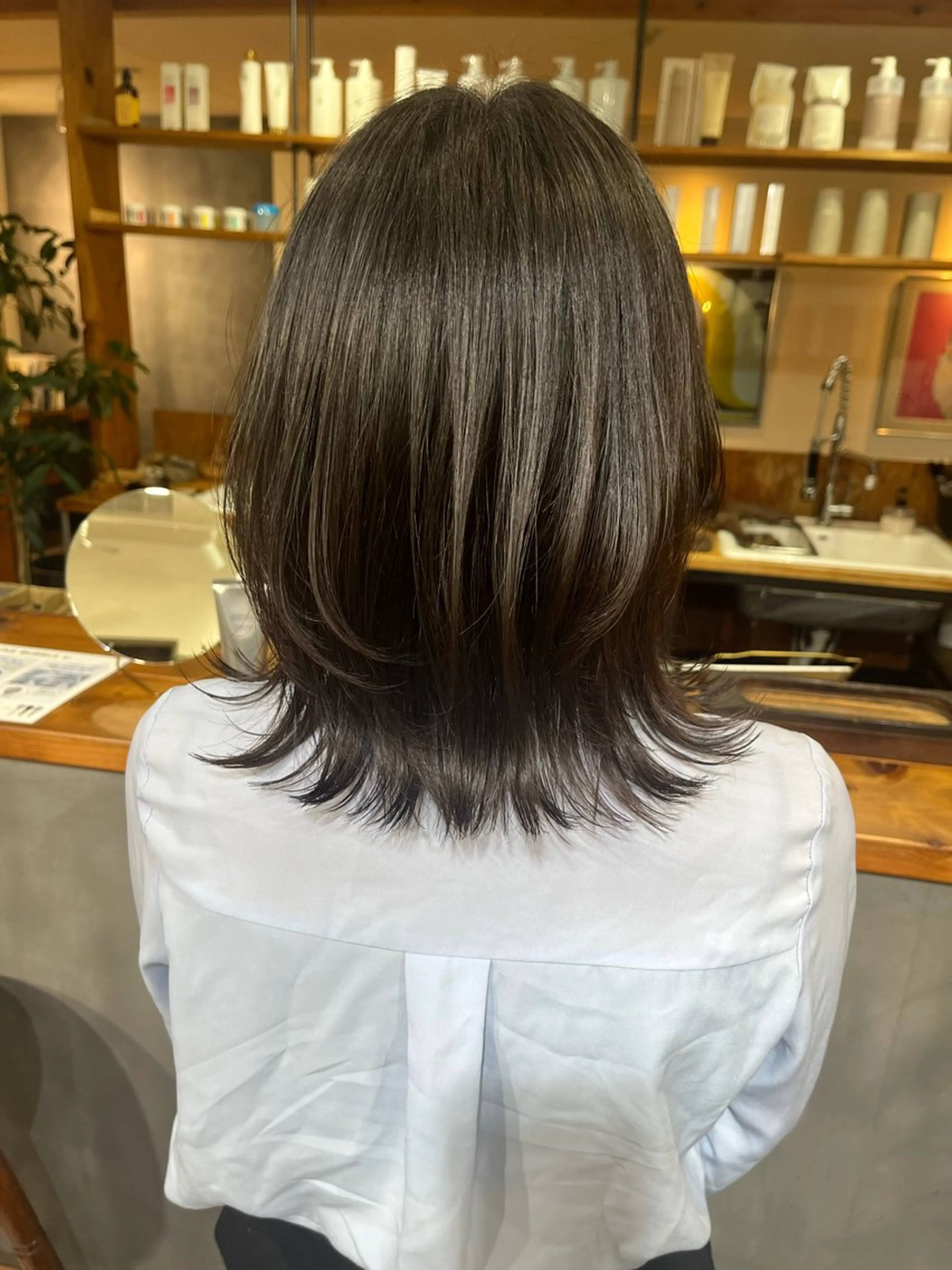 ミディアム ミディアムレイヤー レイヤーカット タマムラ　ミヅキ🌙 HOWDYのヘアスタイル