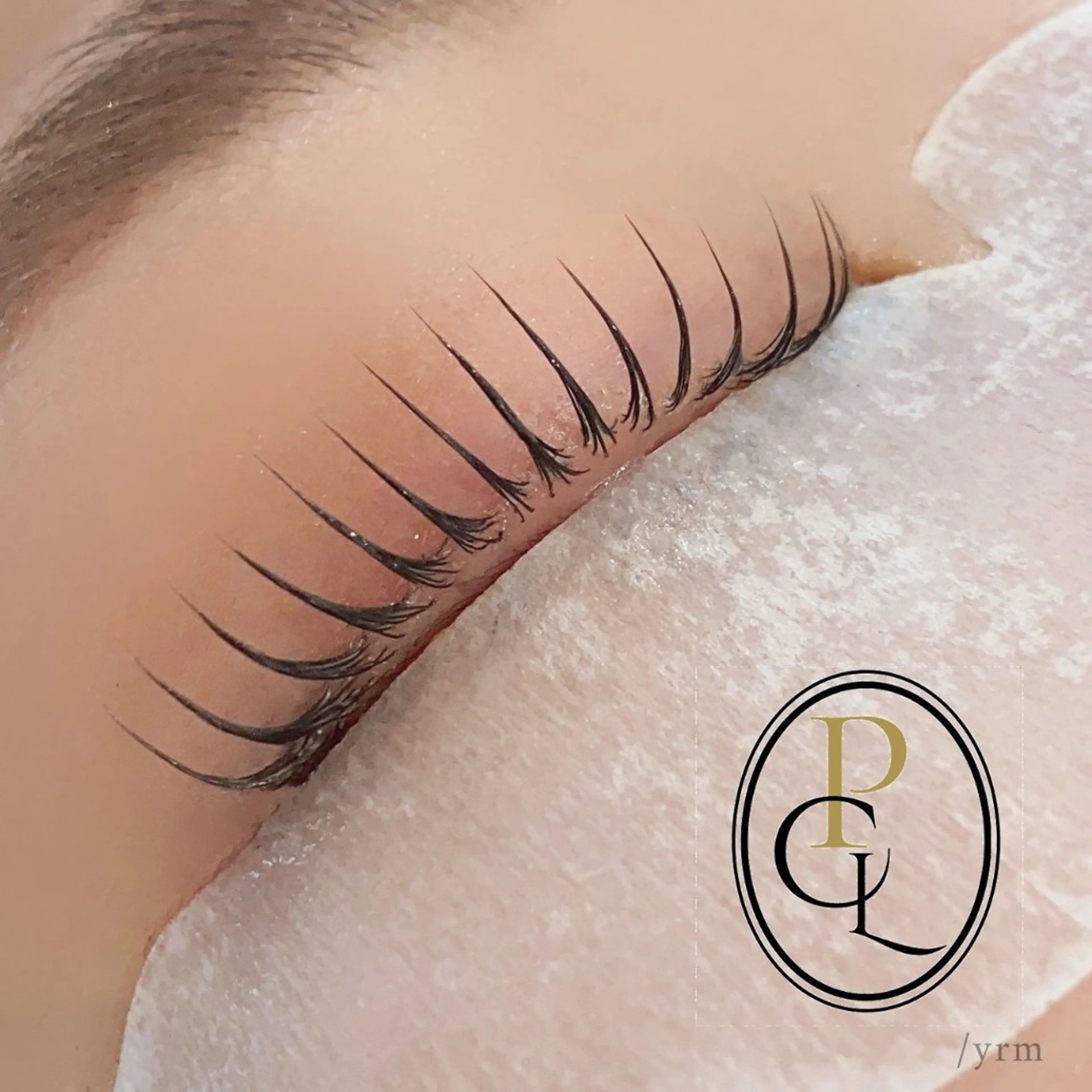 マツエク・マツパ CHARIRE所属・CHARIRE chinatsuのマツエク・マツパデザイン