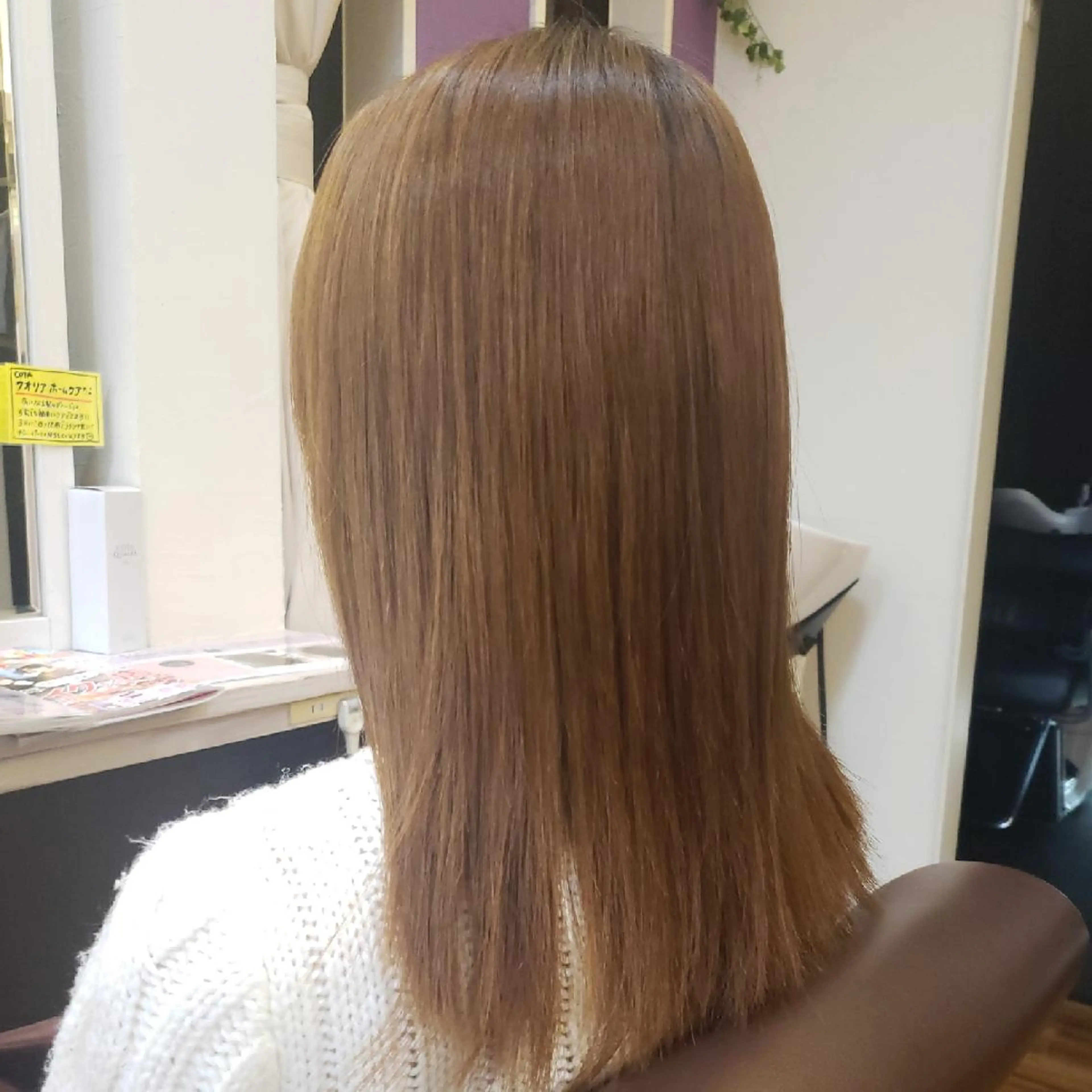 カラー ハイトーンカラー 外国人風カラー Well‘s黒木🌿 レイヤー💎寒色のヘアスタイル