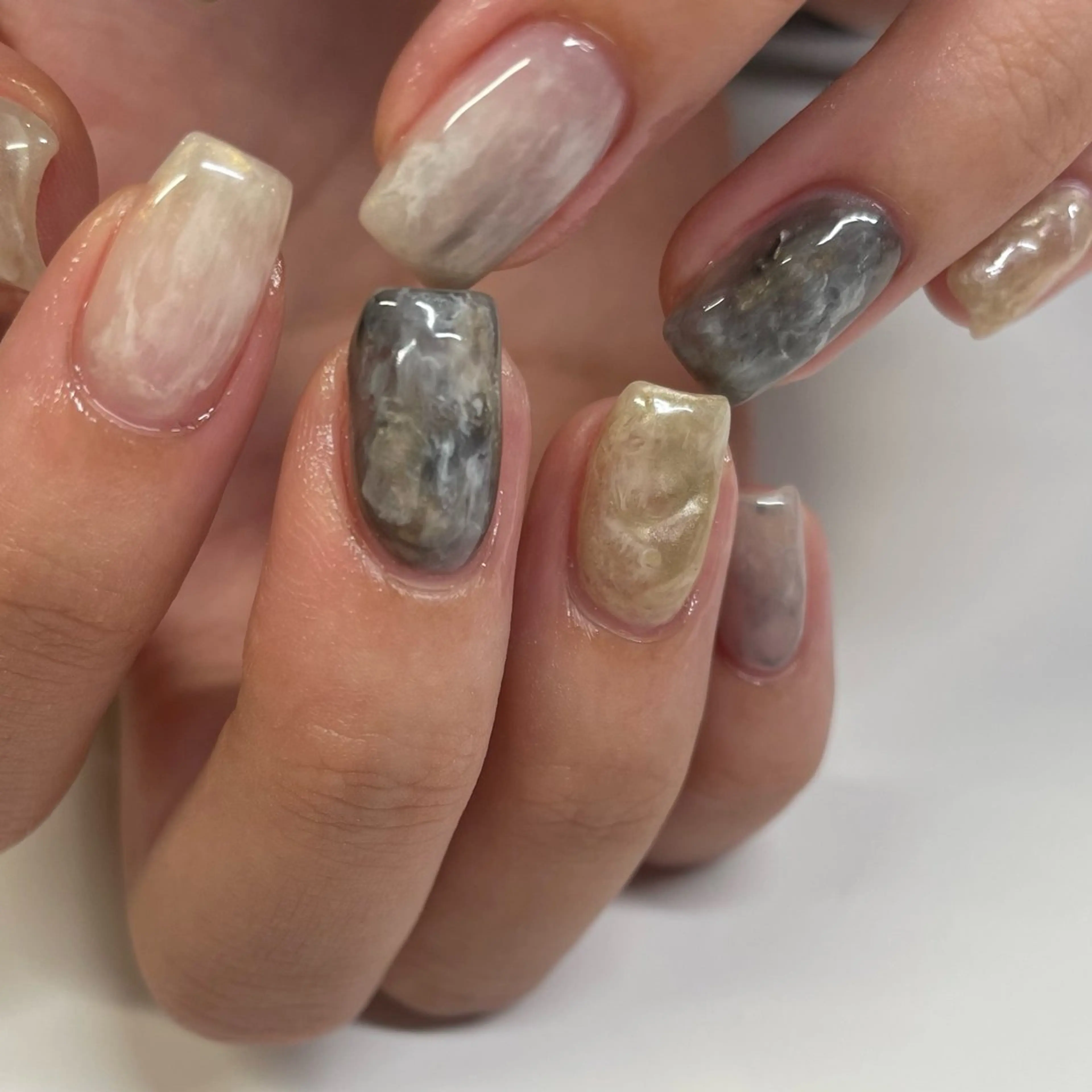 ネイル ニュアンスネイル Manon Yuiのネイルデザイン