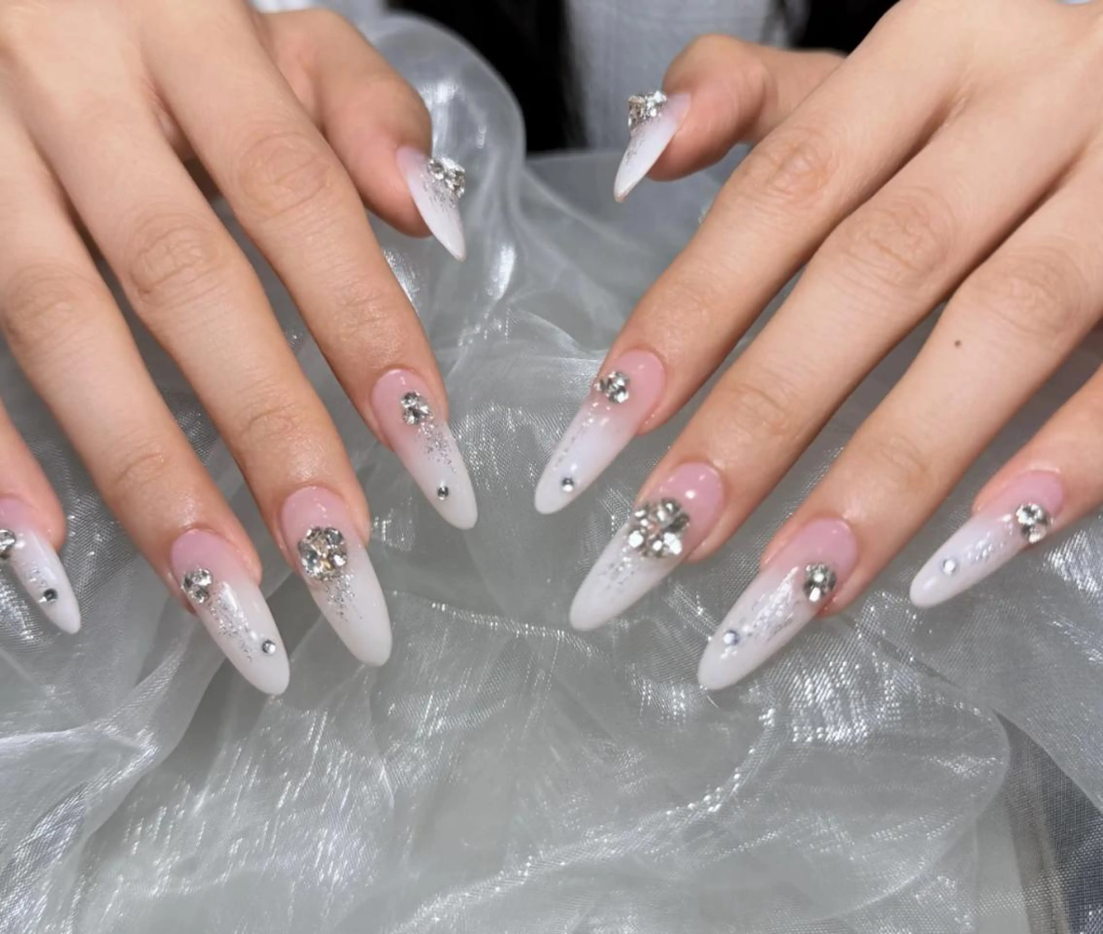 ネイル ハンドネイル エリ🫧 nail池袋東口のネイルデザイン