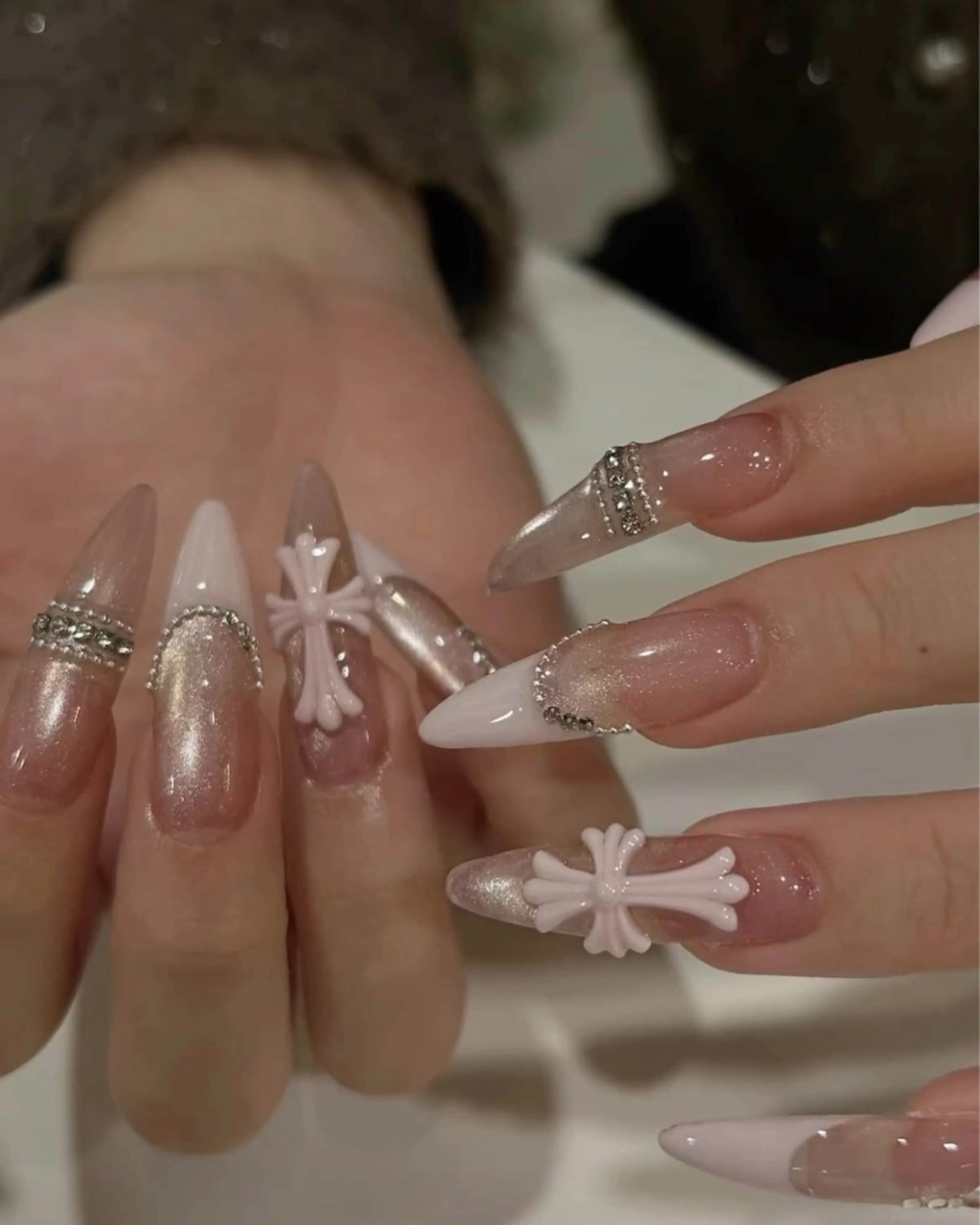 ネイル フレンチネイル キラキラネイル 韓国ネイル シンプルネイル ワンホンネイル ハンドネイル MEI Nailのネイルデザイン
