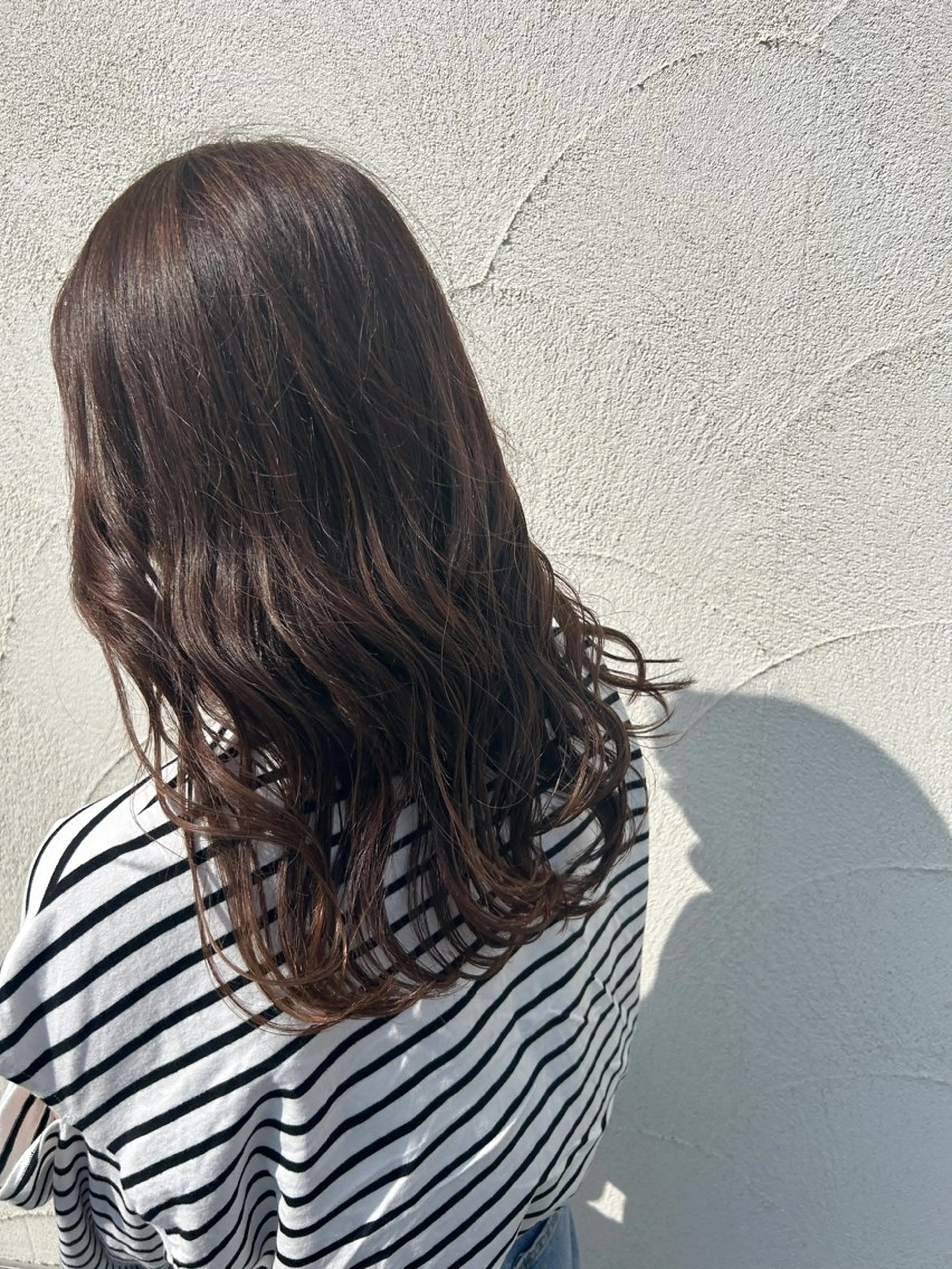 ロング カラー ベージュカラー ハイライトカラー ミルクティーベージュ ハイライト ヘアカラー 浅利 陽菜のヘアスタイル