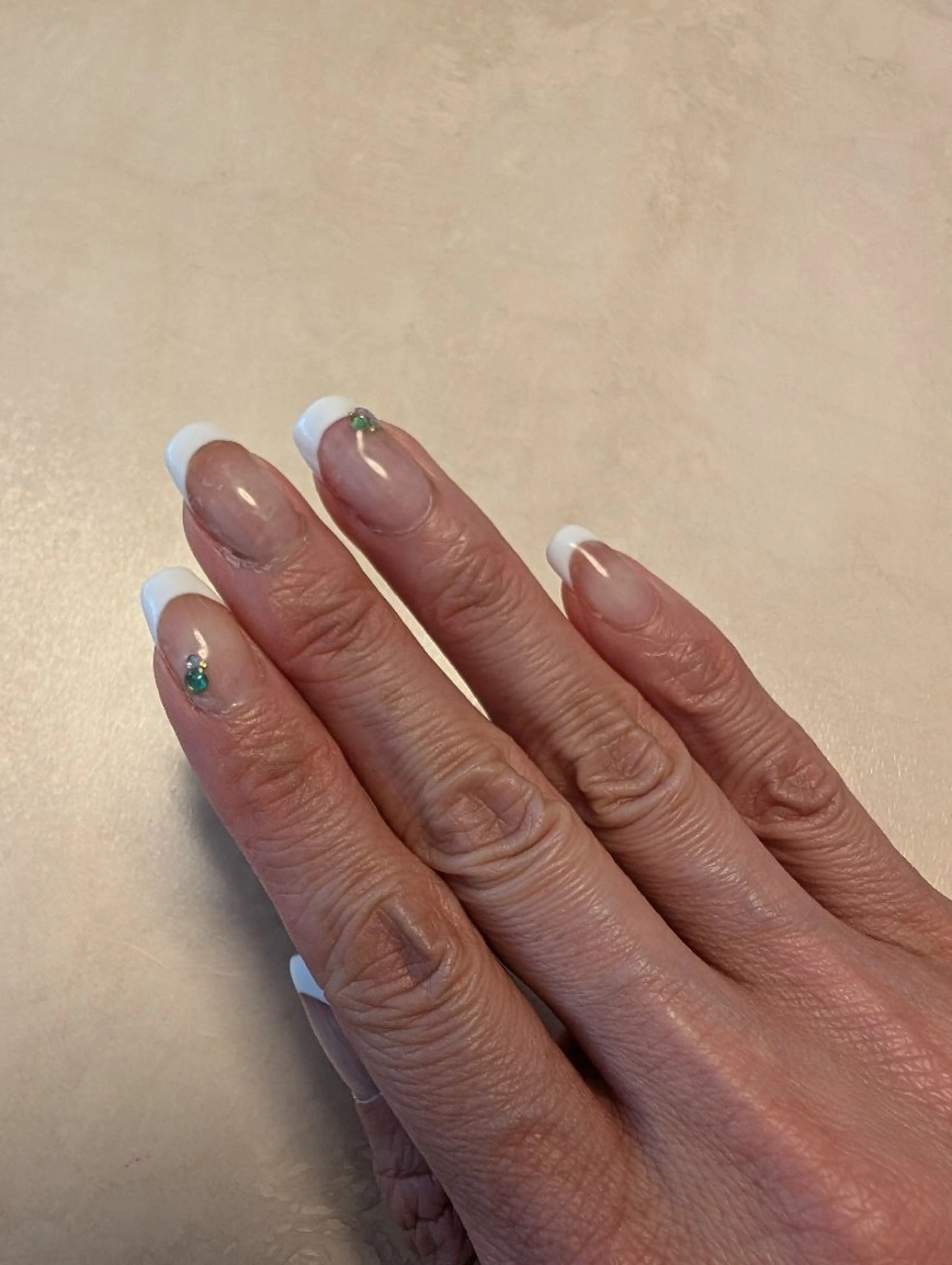 ネイル ヌーディジュエリー ネイルサロンのネイルデザイン